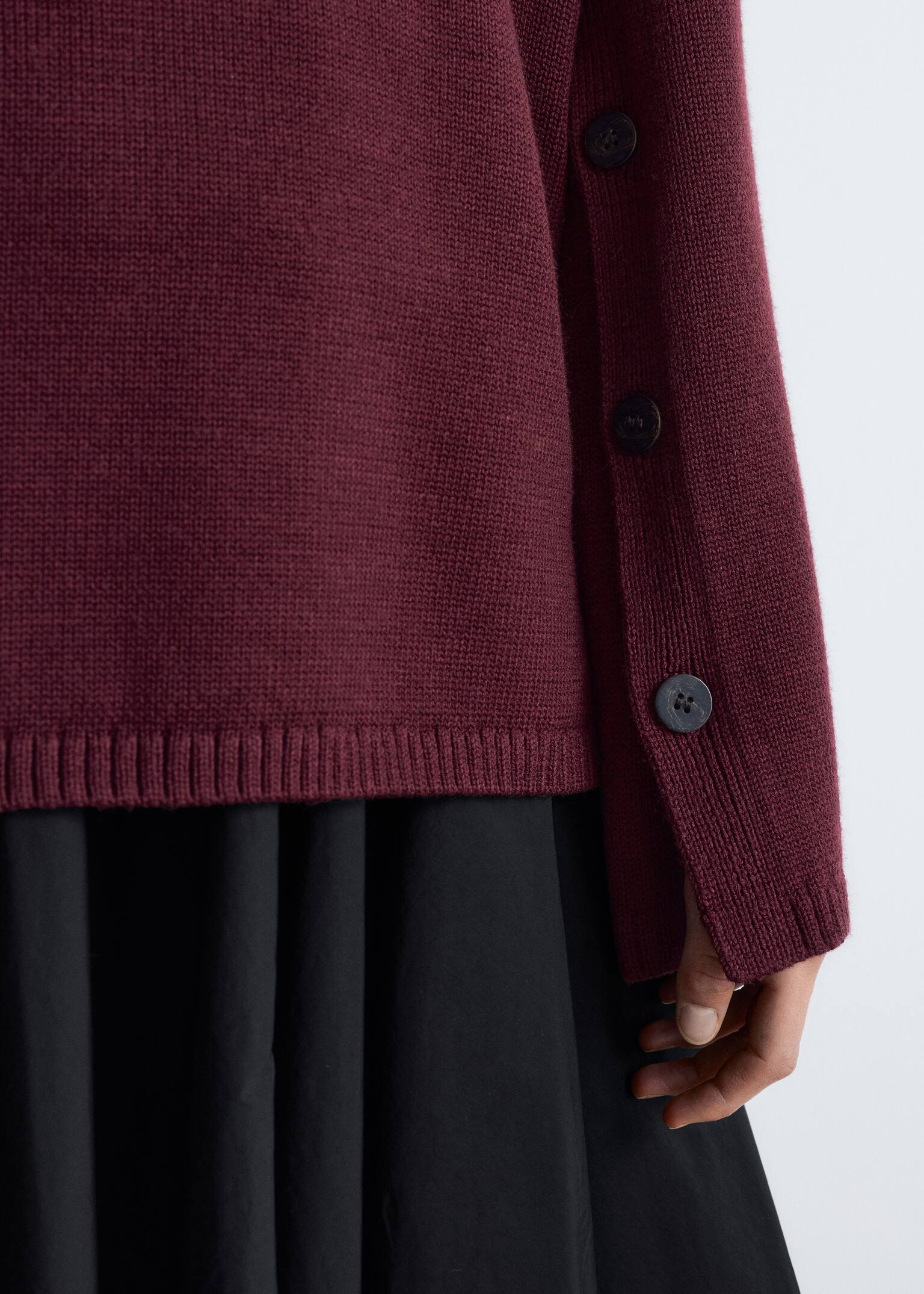 Pullover aus Wolle mit Knopfdetail - Weinrot - 7