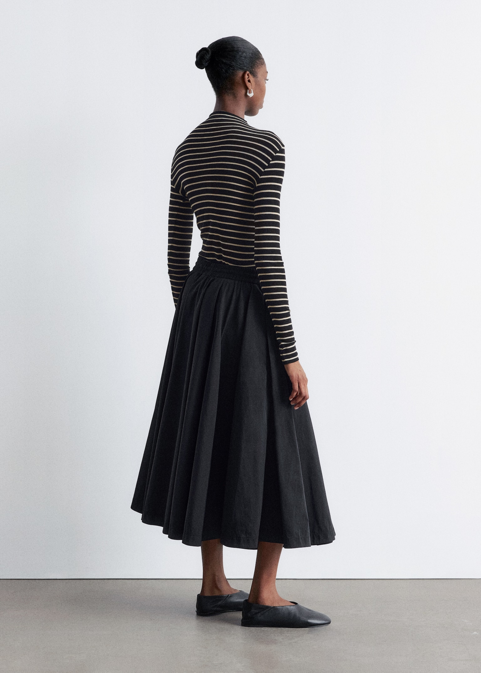 Mock-Neck Top - Black/Beige Stripes/Black/Brown Checked/Beige Print/Dark Brown - 5