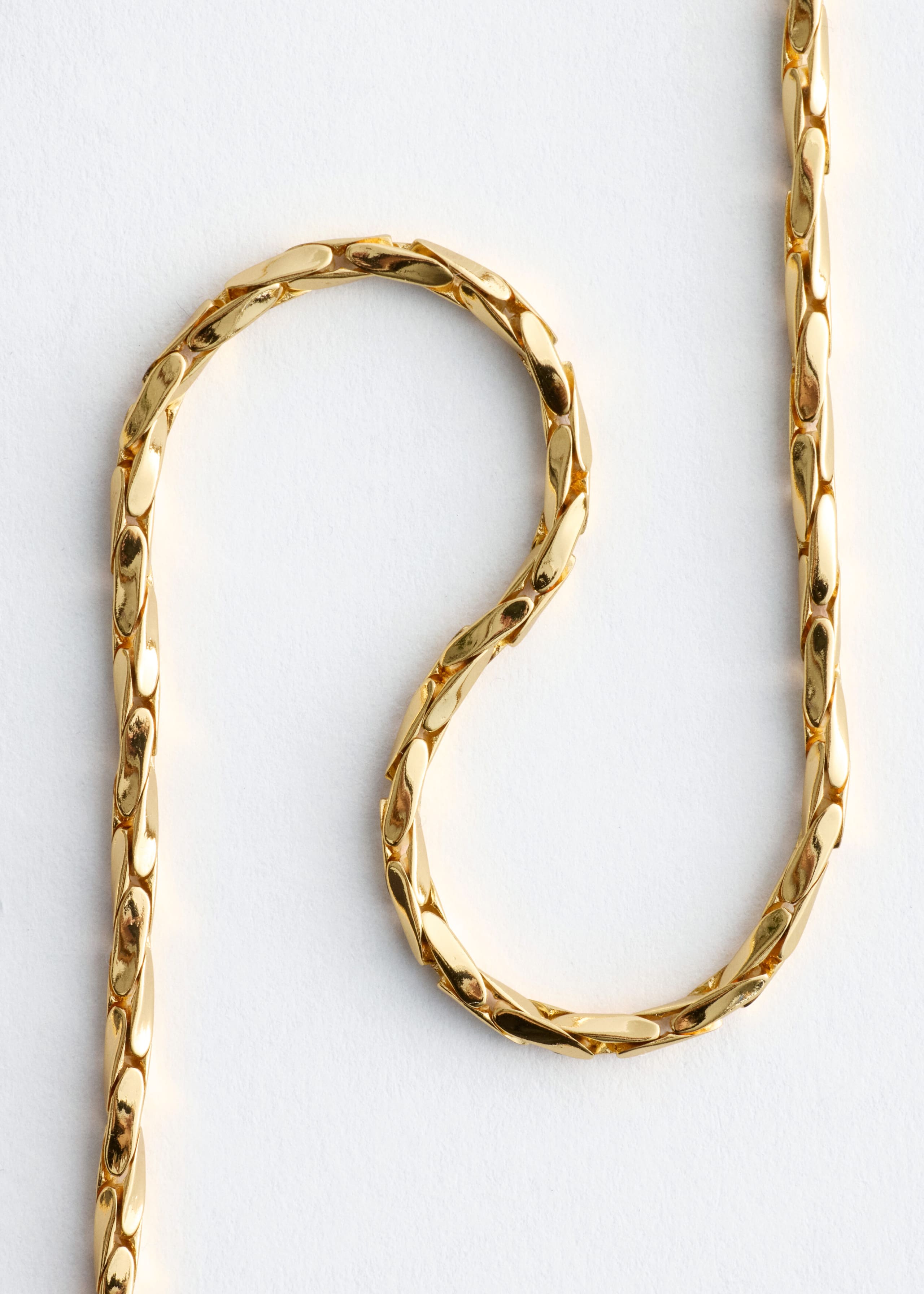 Polished Chain Necklace - {{variantName}} - Descriptive Detail