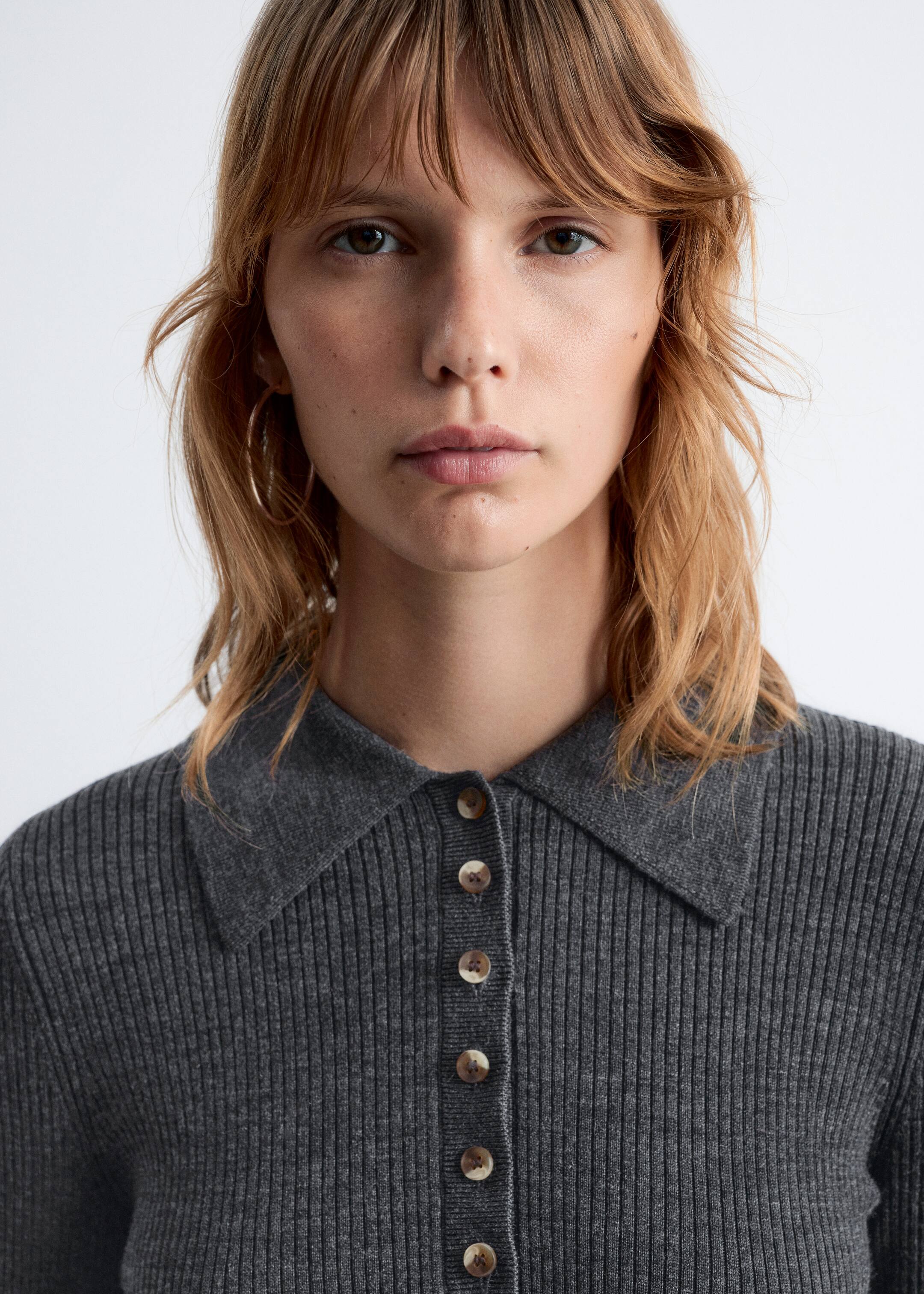 Ver imagen más grande: Top tipo polo de manga larga en lana merino - Gris oscuro - MUJER | H&M ES 3