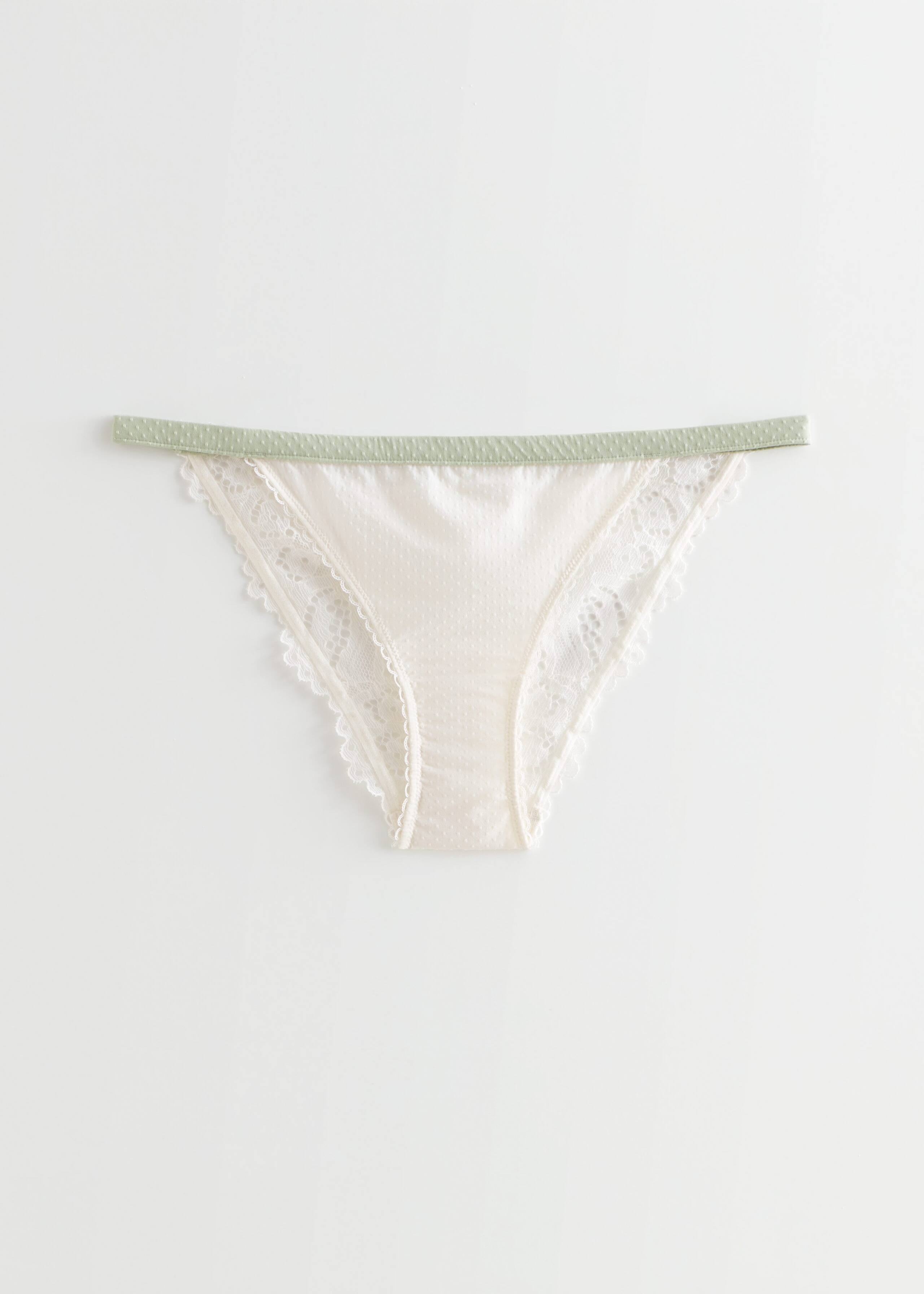 FloralLaceBriefs - Mint - Bodegón