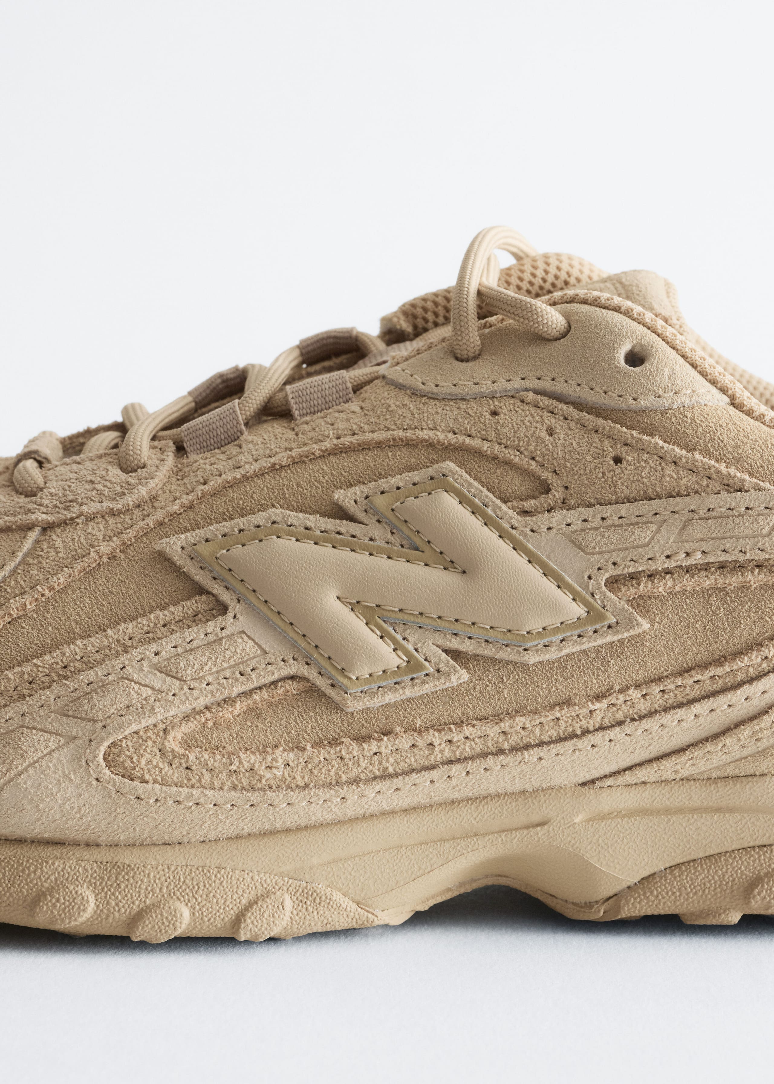 New Balance 204L Sneakers Beige