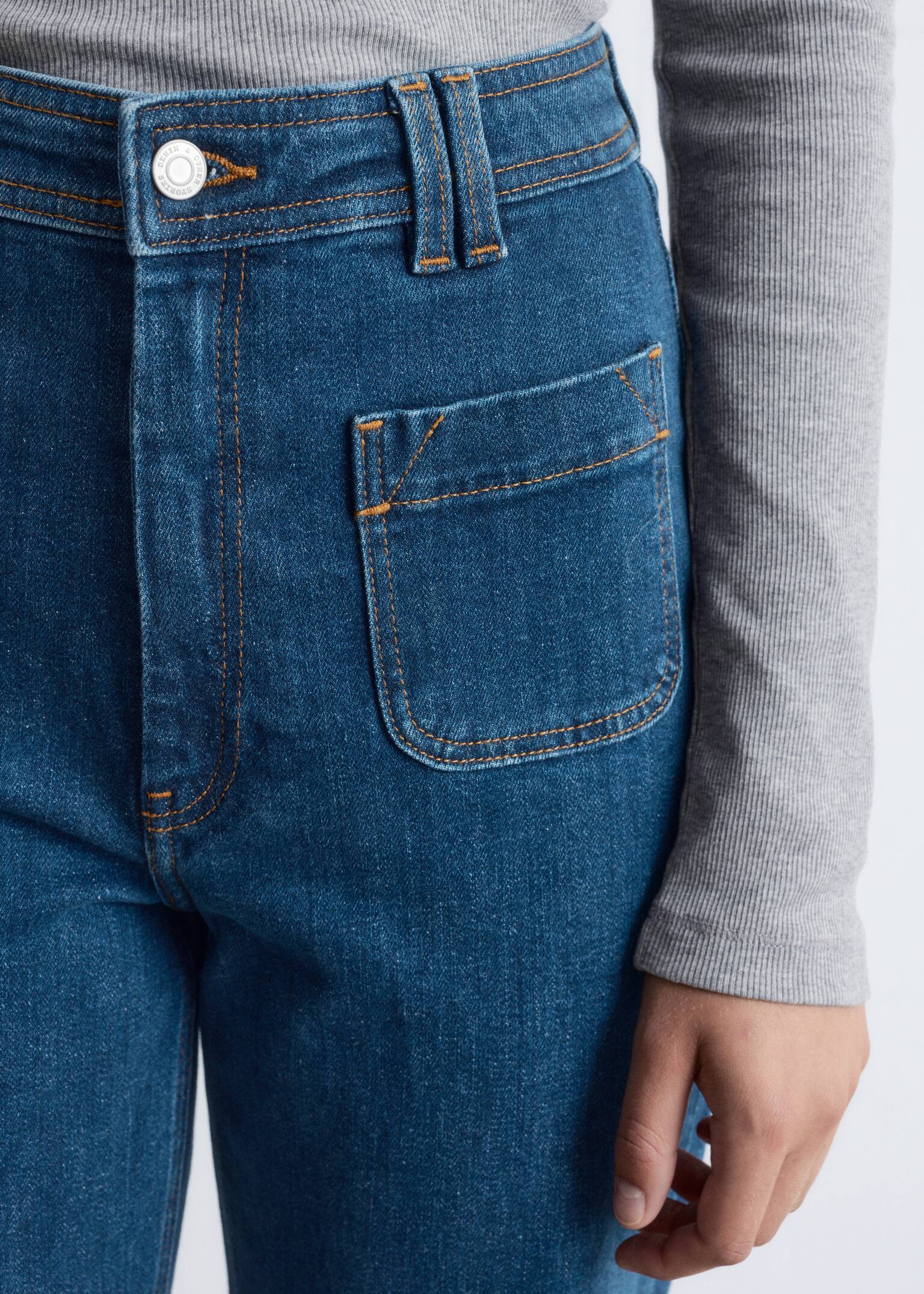 High-Waist Flared Jeans - Blue/Mid Wash - 3