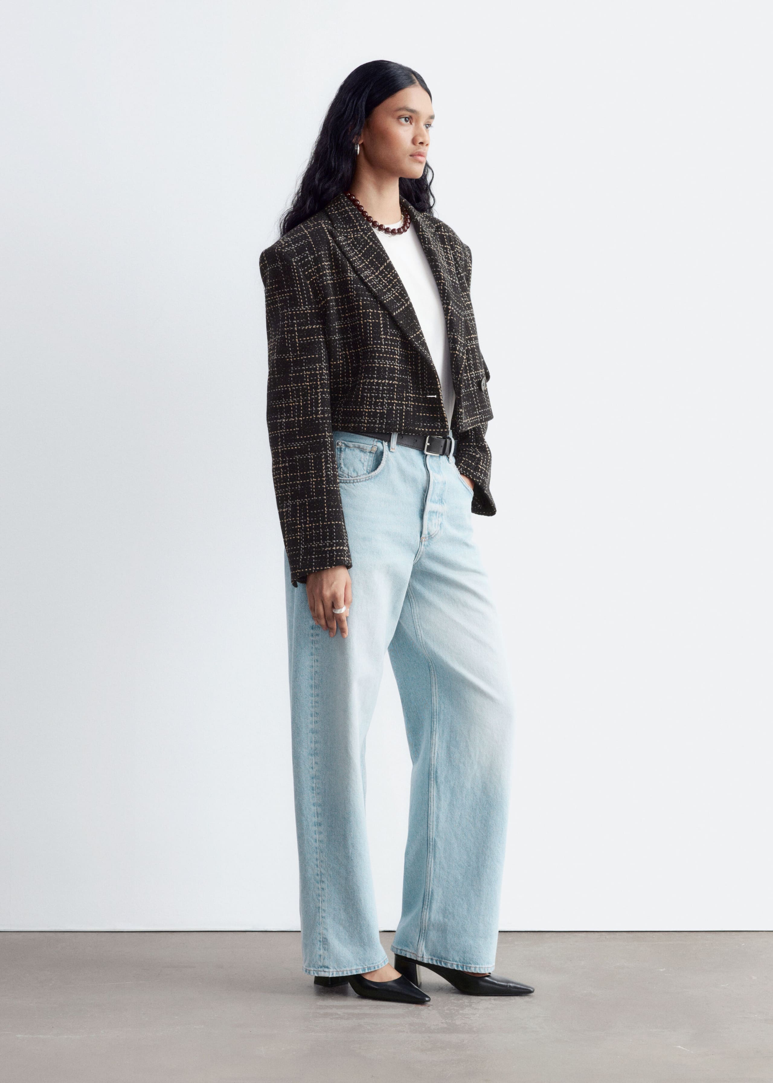 Barrel-Leg Jeans - Light Blue - Lookbook