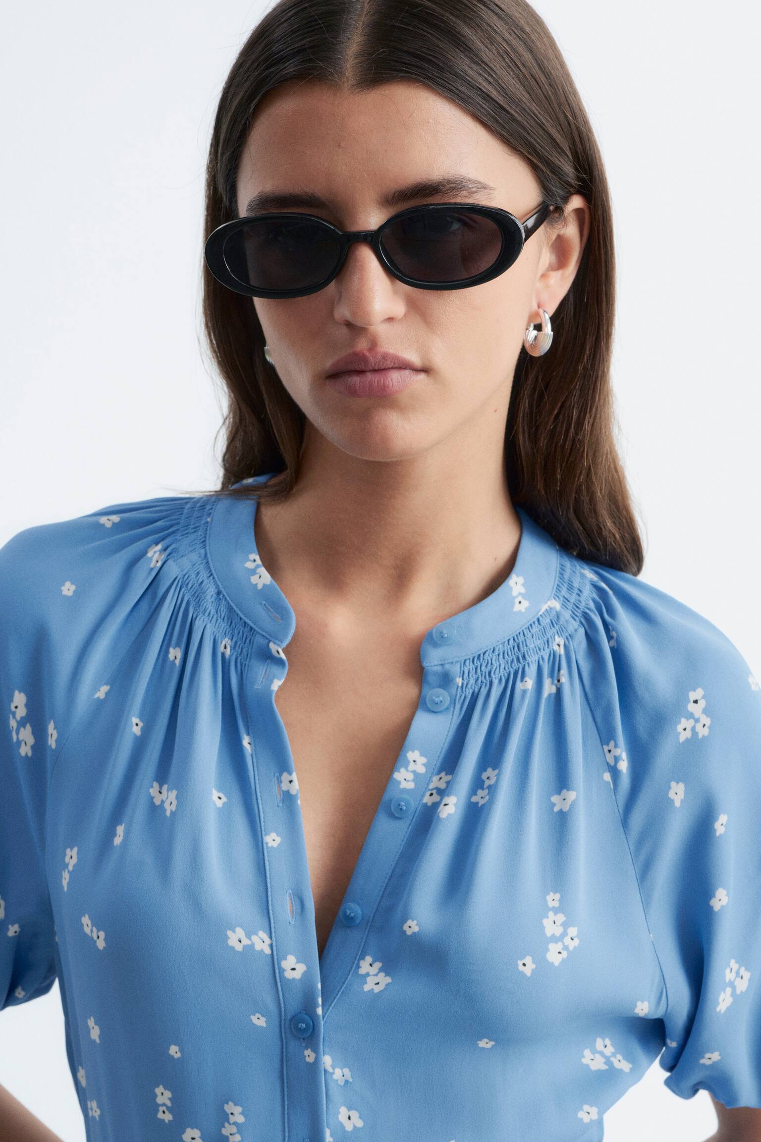 Midikjole med knyting i midjen-Blå/blomster - 5