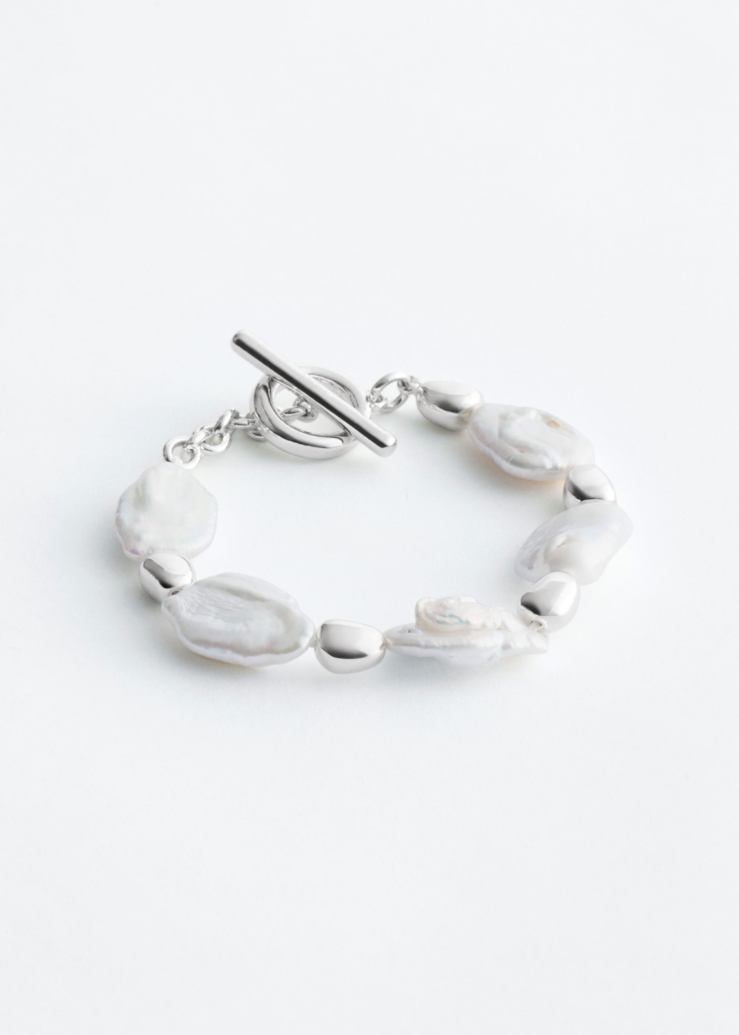 Freshwater Pearl Bracelet - Silver/White - Still Life