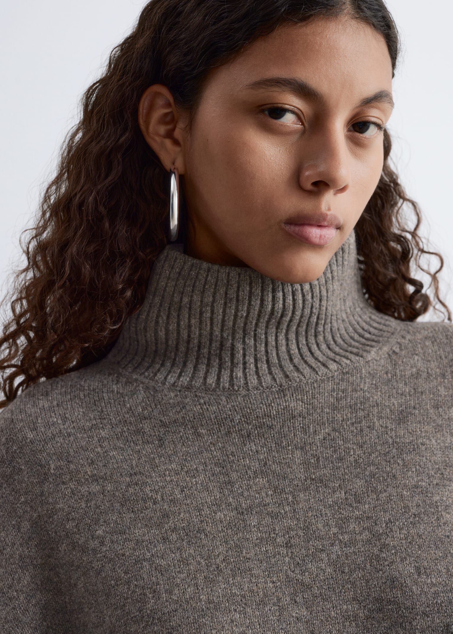 Wełniany sweter oversize z golfem - Dark Mole/Ciemnoczerwony/Brązowy - 4