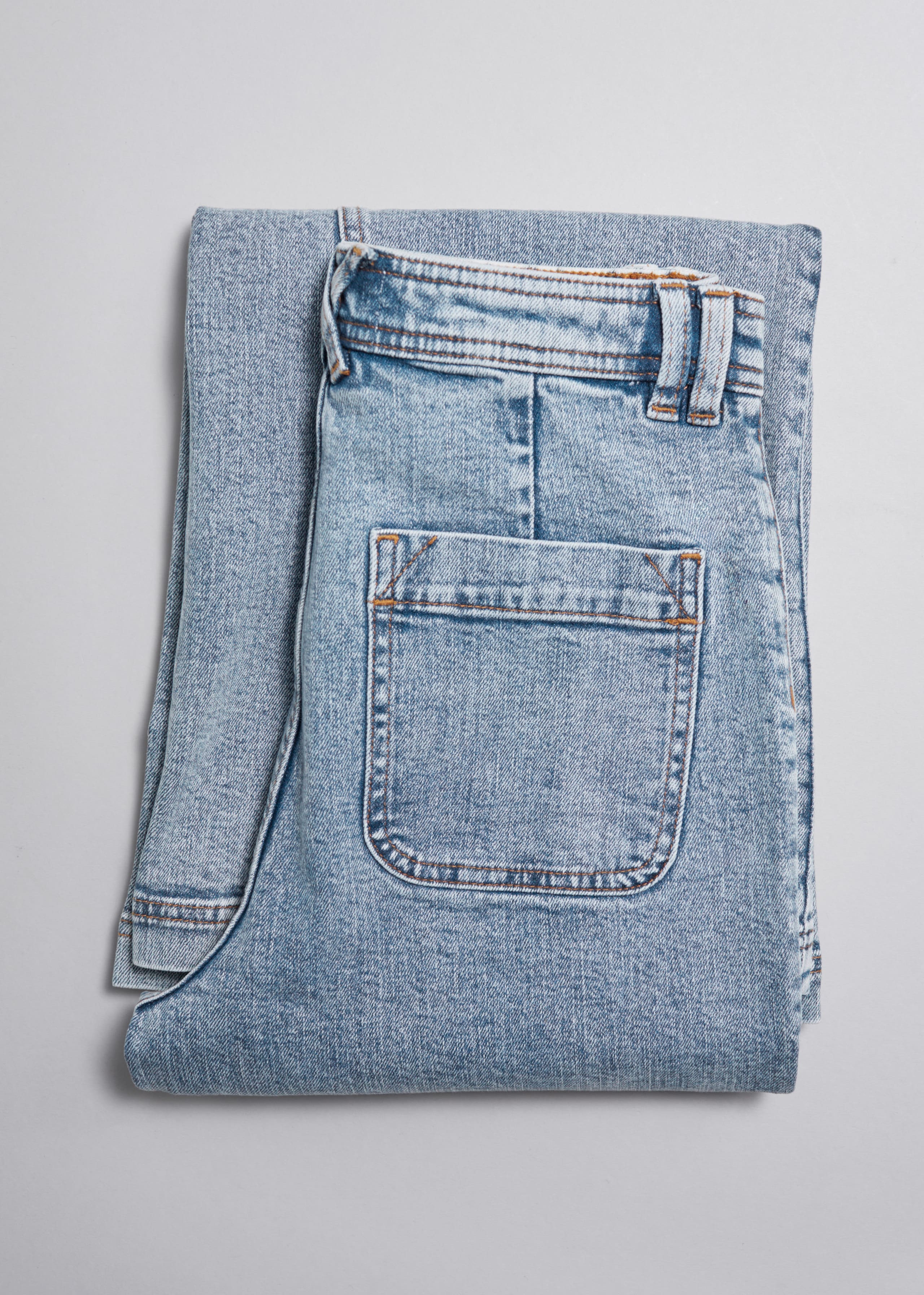 Flared Patch-Pocket Jeans - {{variantName}} - Descriptive Detail