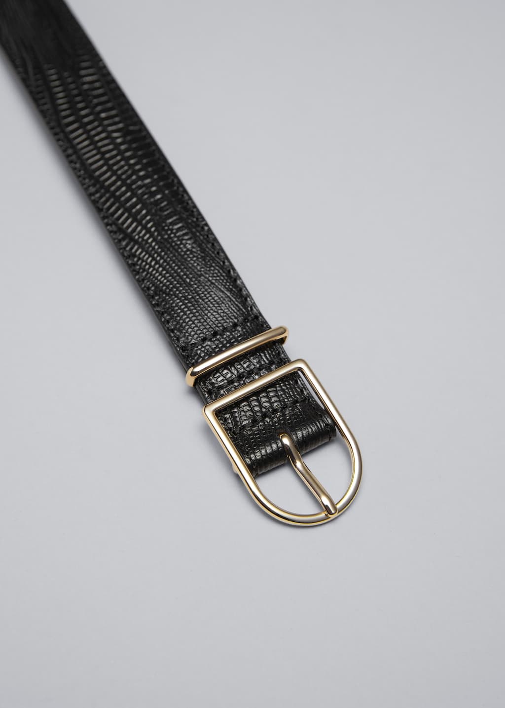Mid-Waist Leather Belt - {{variantName}} - Descriptive Detail