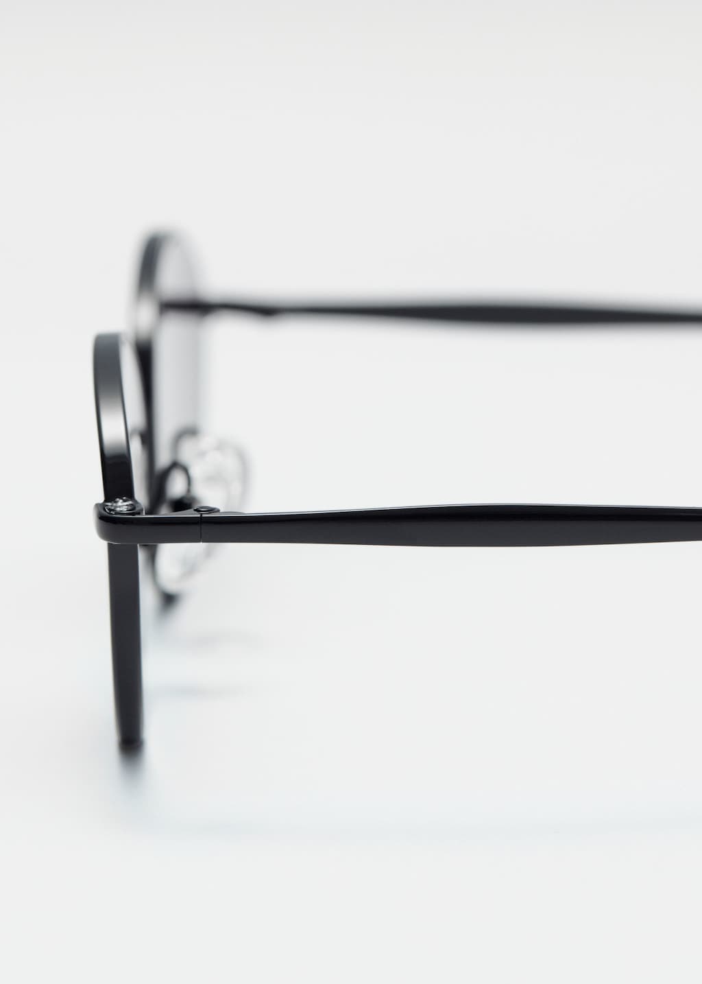 Image of Owalne metalowe okulary przeciwsłoneczne