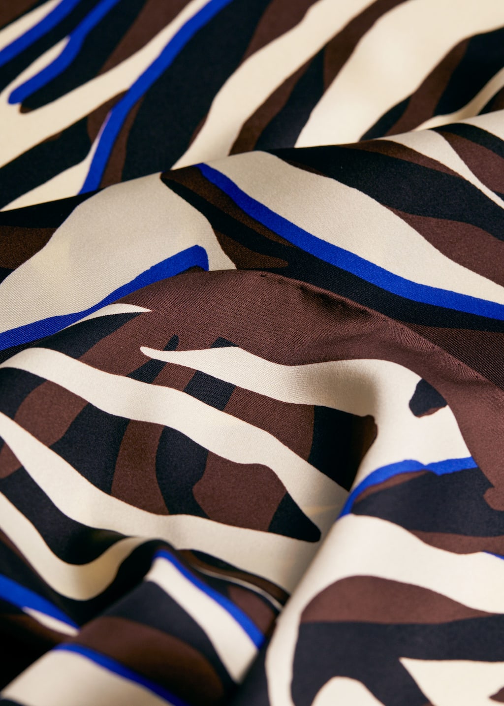 Foulard con stampa zebrata - {{variantName}} - Descrizione dettagliata