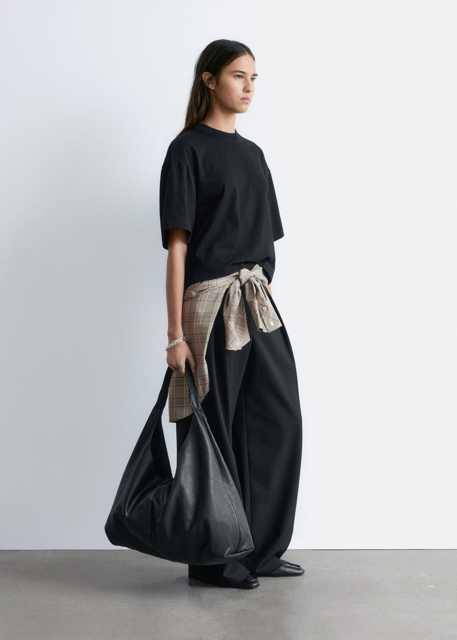 Boxy T-Shirt - Black/White - 4