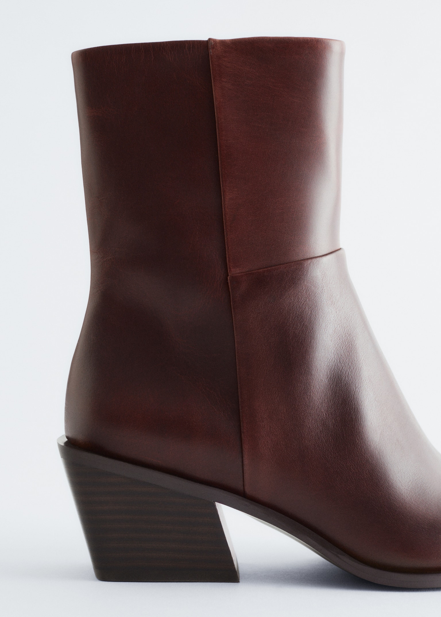 Sleek Leather Cowboy Boots - Castanho/Preto - 3