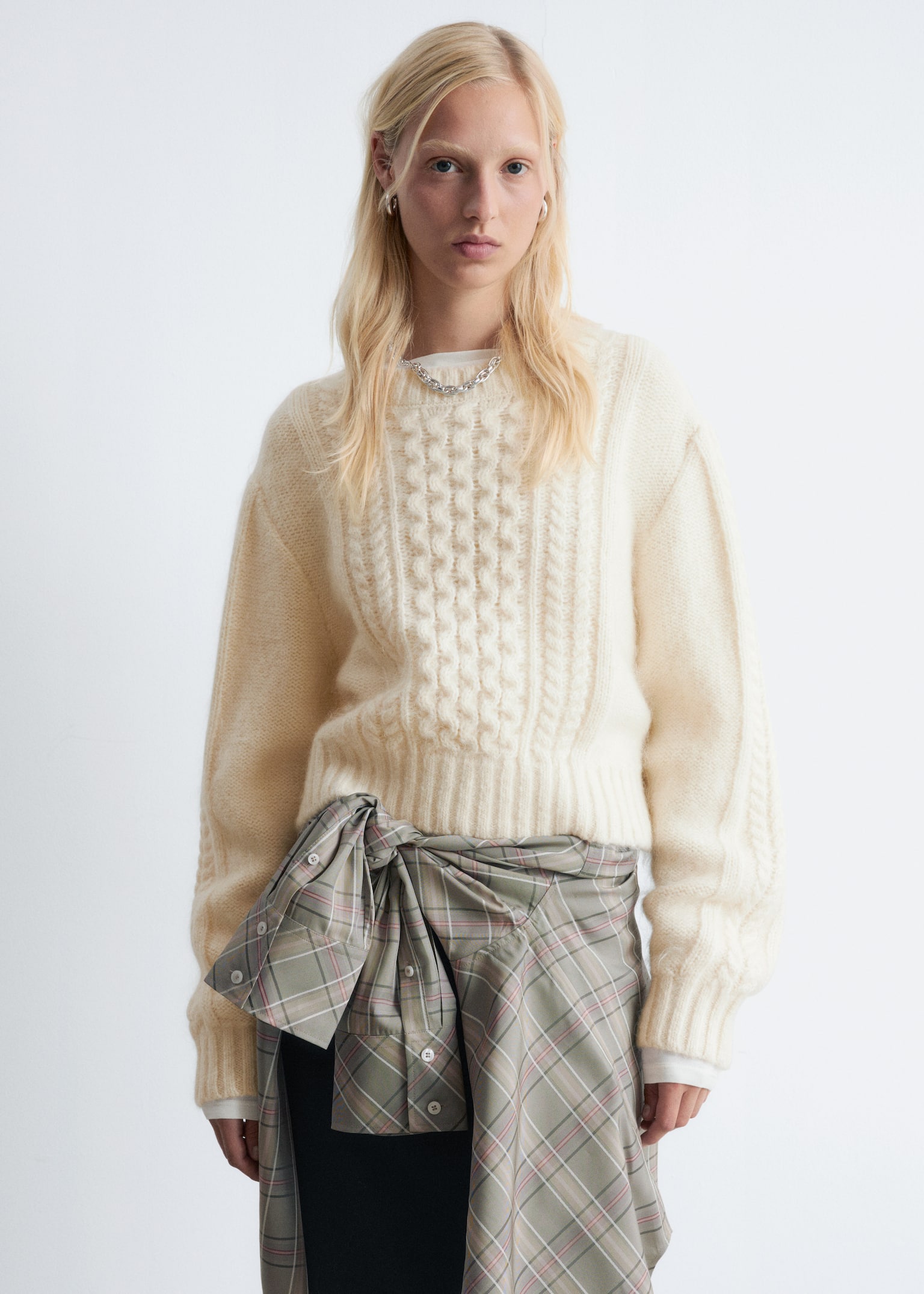 Maglione cropped con lavorazione a trecce - Bianco