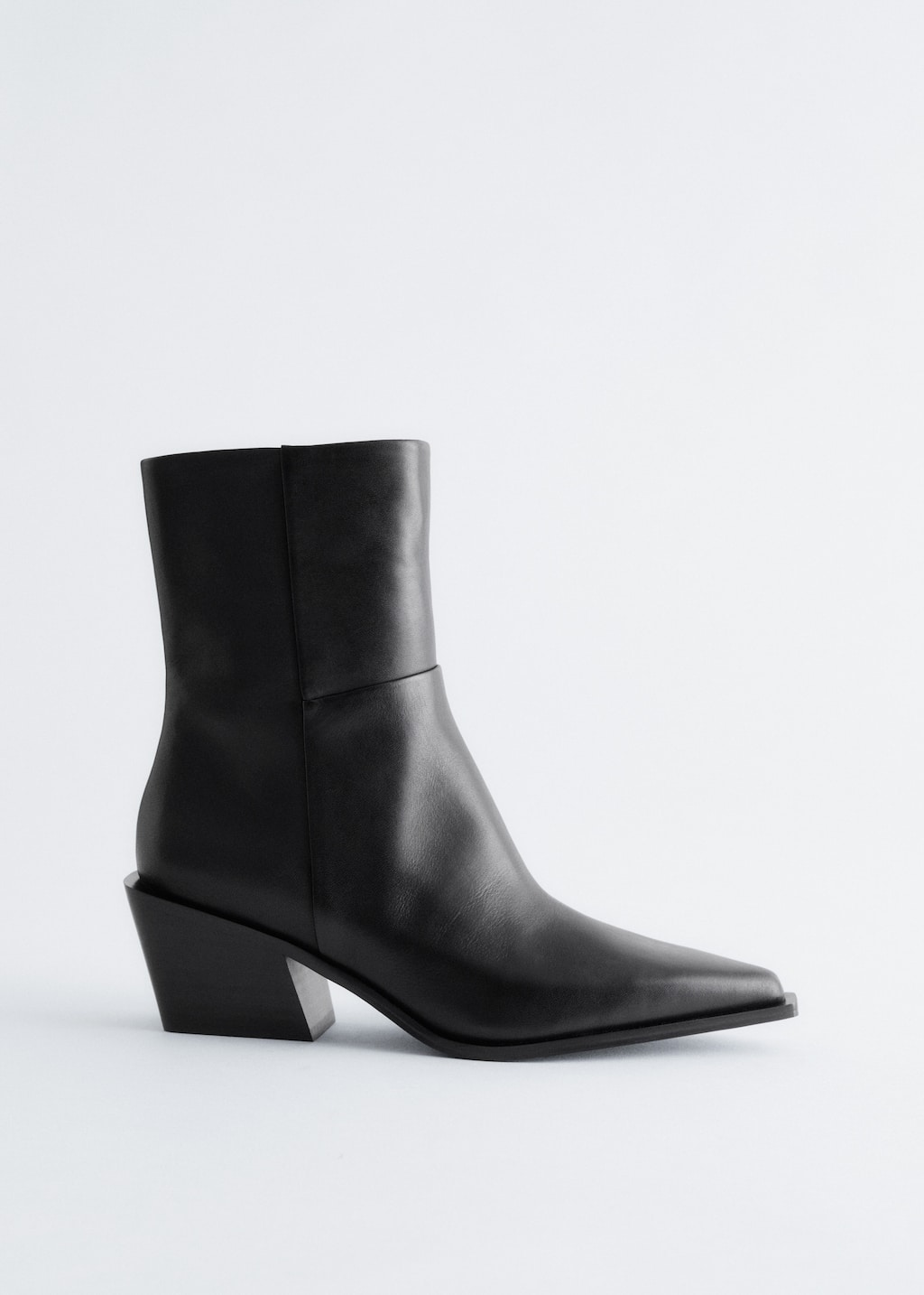 Image of Bottes de cowboy élégantes en cuir