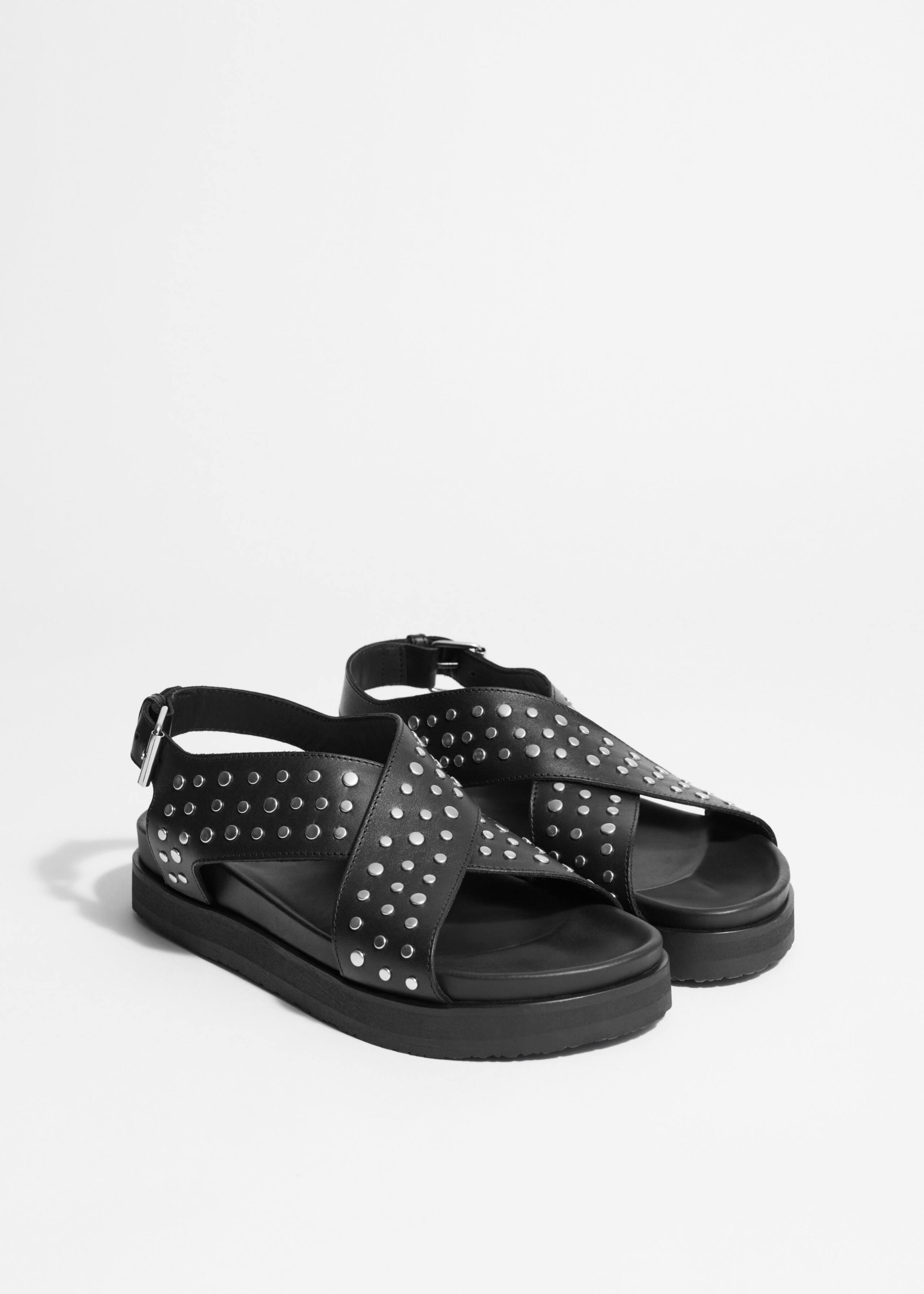 Sandalias de piel con tachuelas - Negro - Bodegón