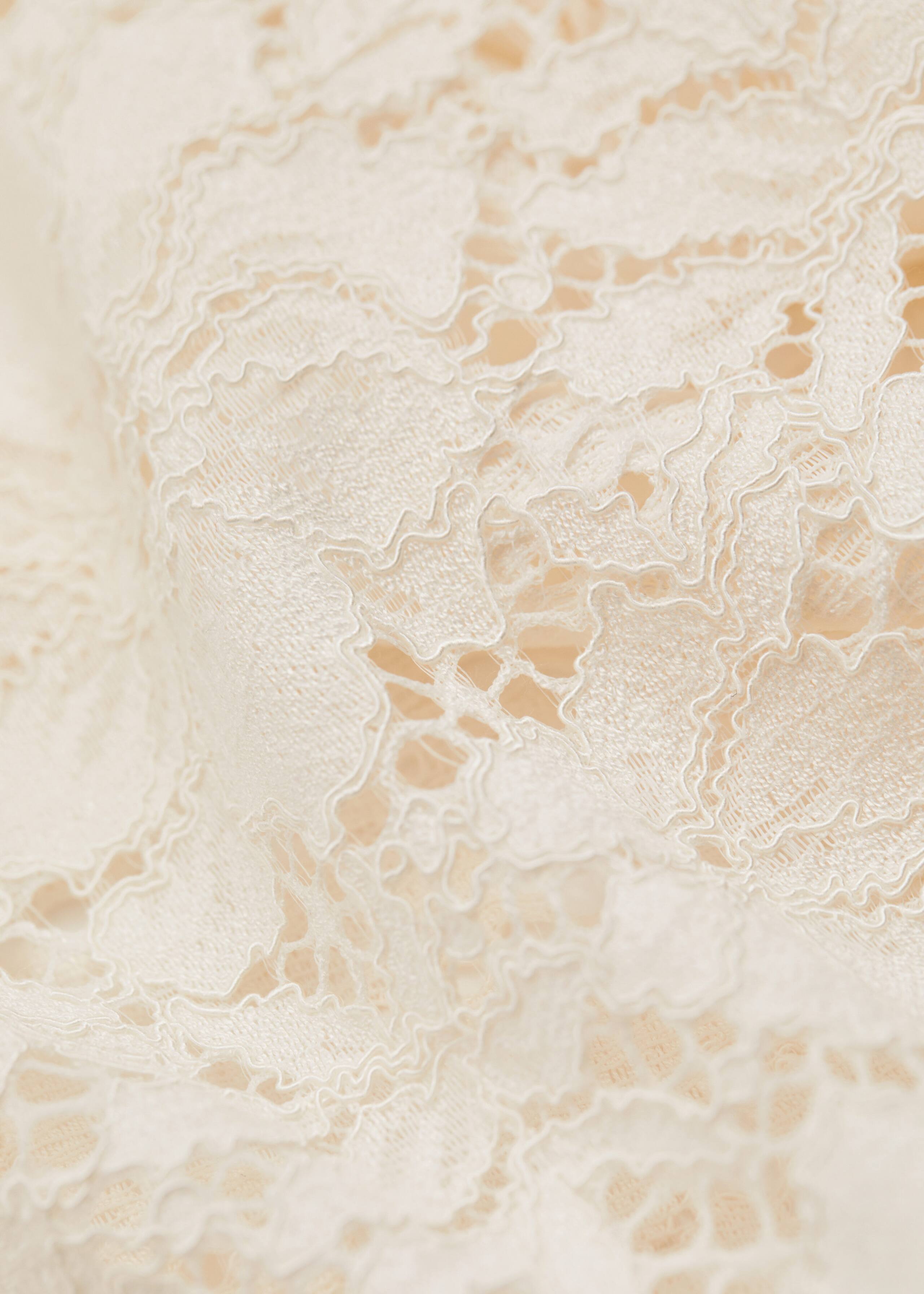 Floral Lace Top - {{variantName}} - Descriptive Detail