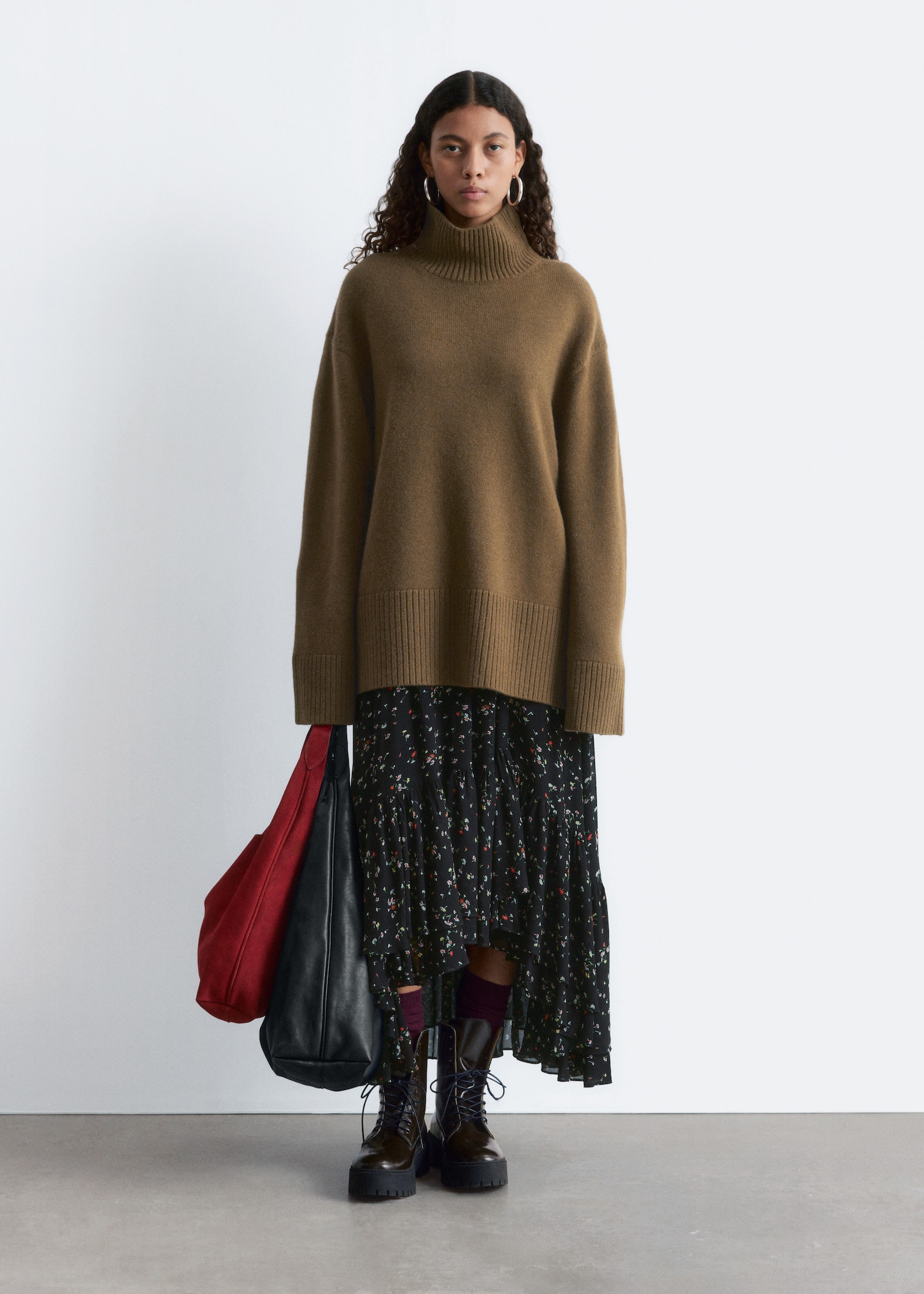 Wełniany sweter oversize z golfem - Brązowy/Dark Mole/Ciemnoczerwony/Czarny - 3