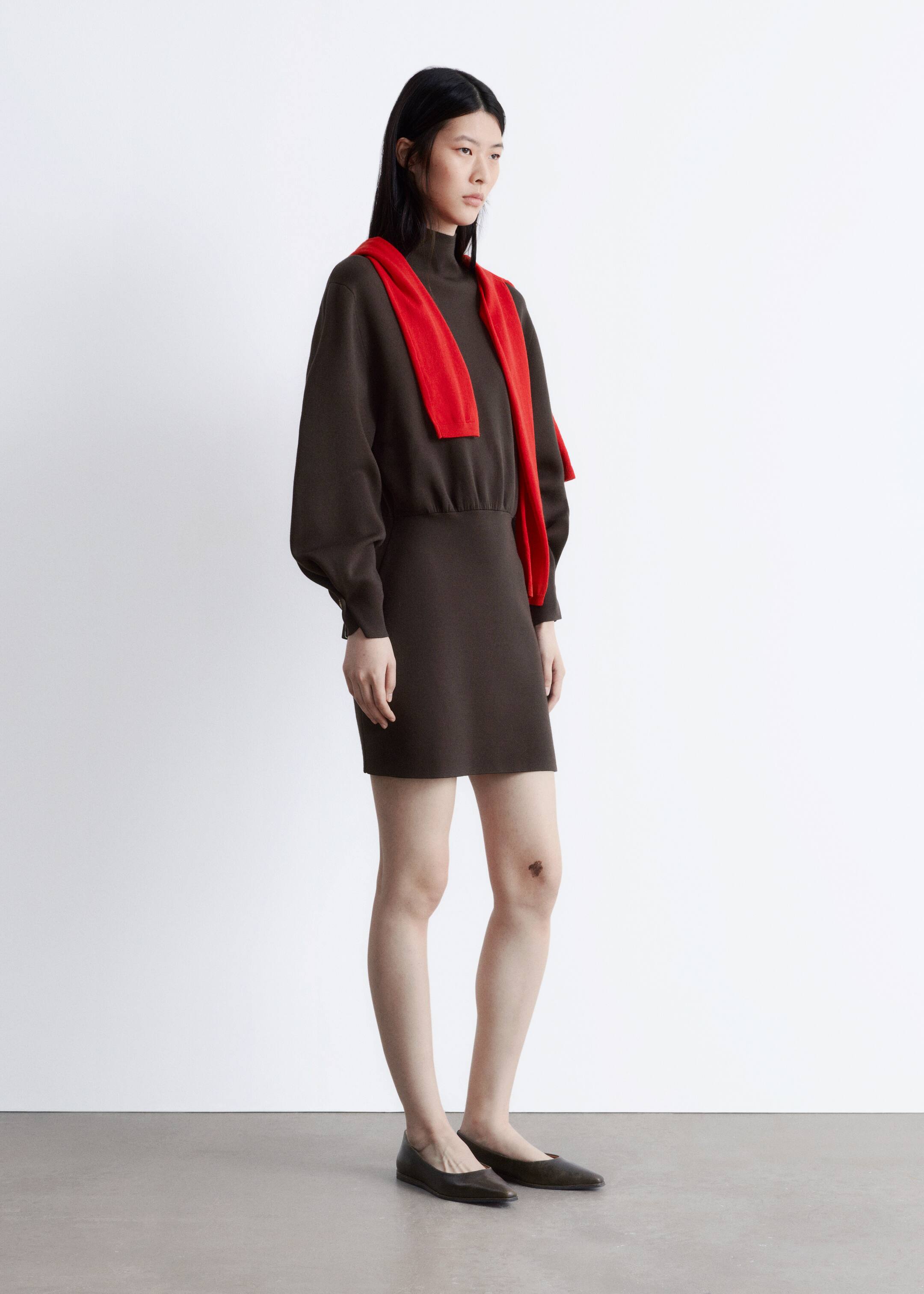 Visualizza immagine più grande: Mini abito lavorato a maglia con collo a lupetto - Marrone scuro - DONNA | H&M IT 6