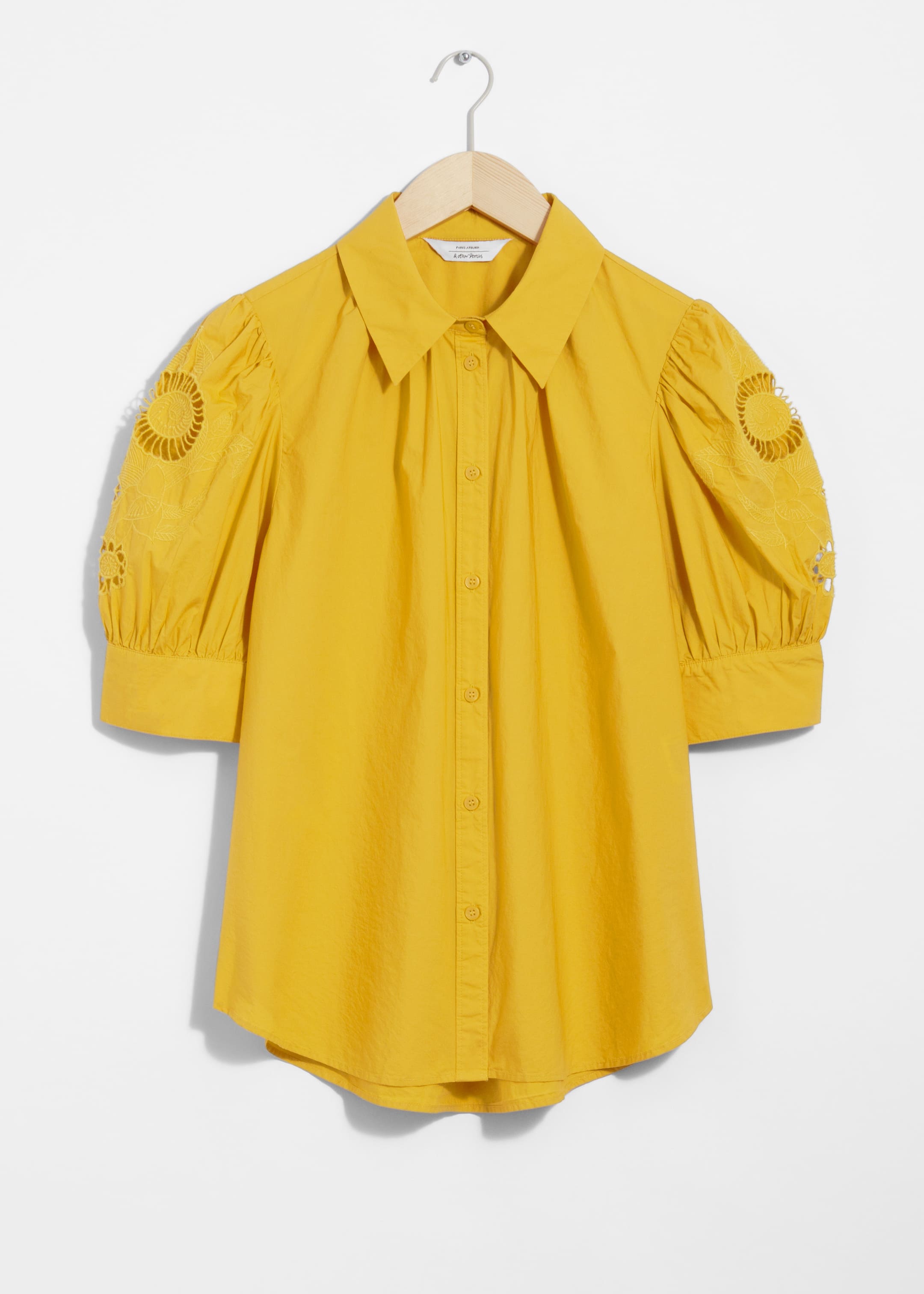 Grotere afbeelding bekijken: Geborduurde blouse met pofmouwen - Mosterdgeel - DAMES | H&M NL 1
