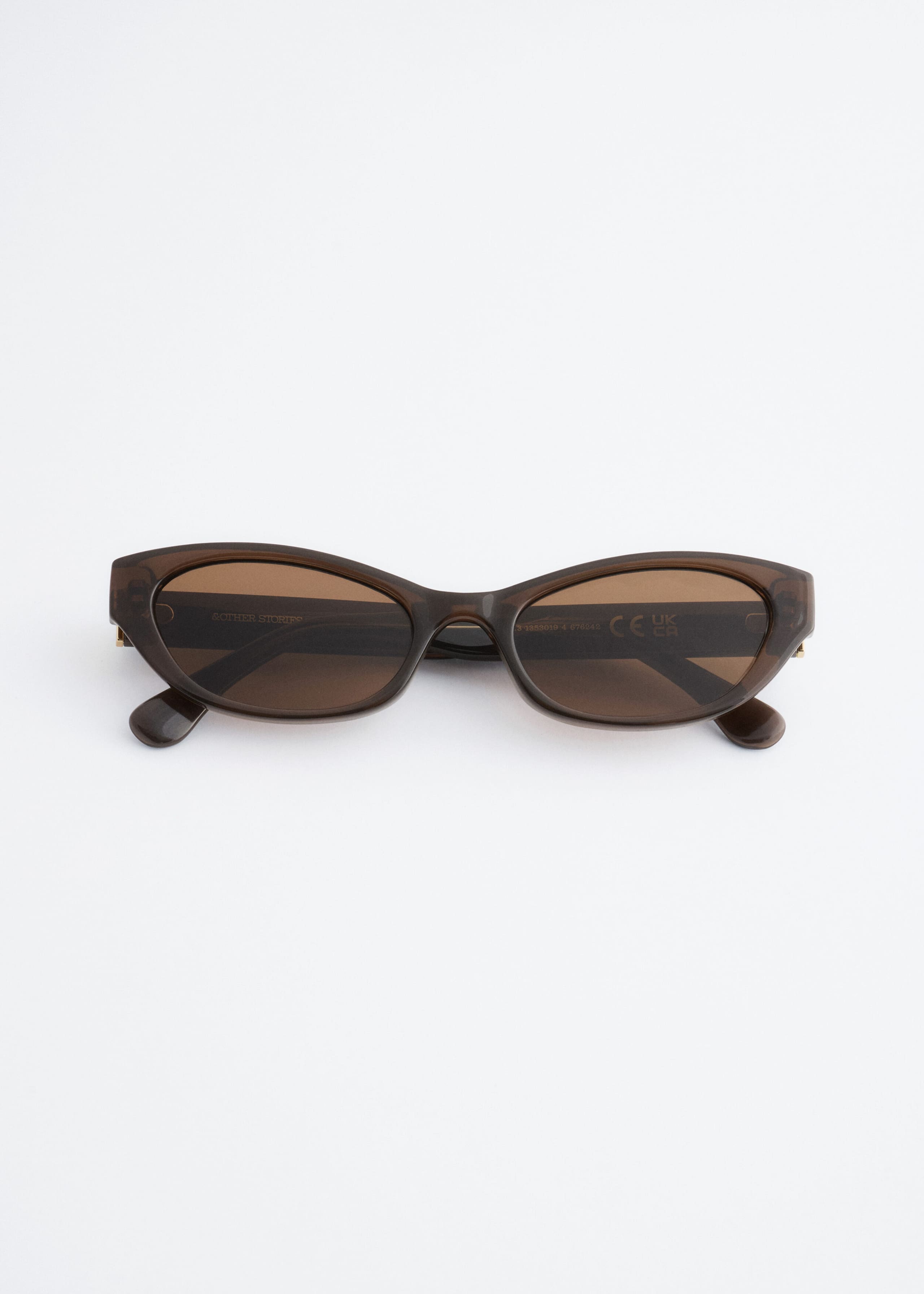 Oval Frame Sunglasses - Beige/Tortoiseshell - Still Life