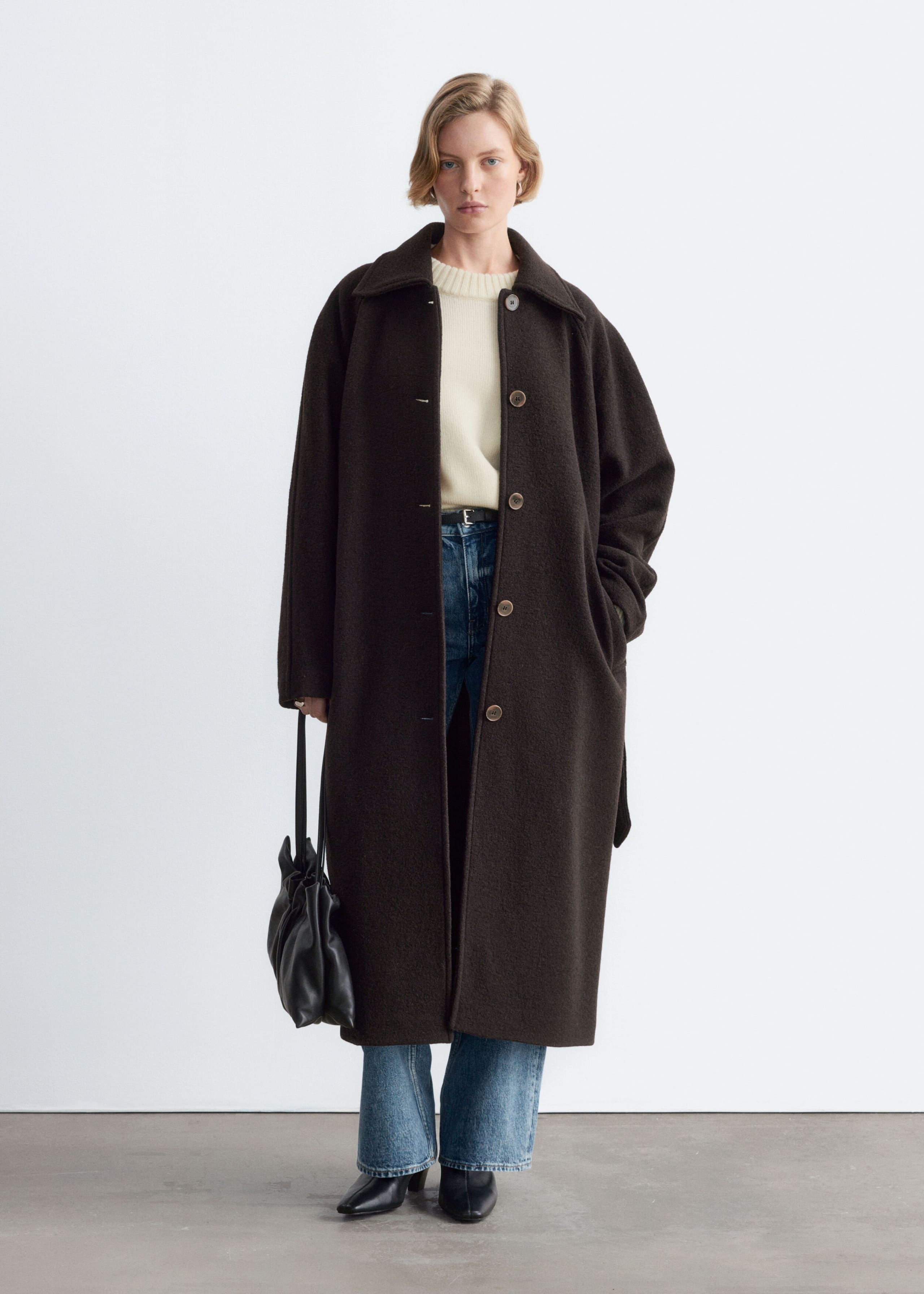 Jas van boucléwol - Donkerbruin - Lookbook
