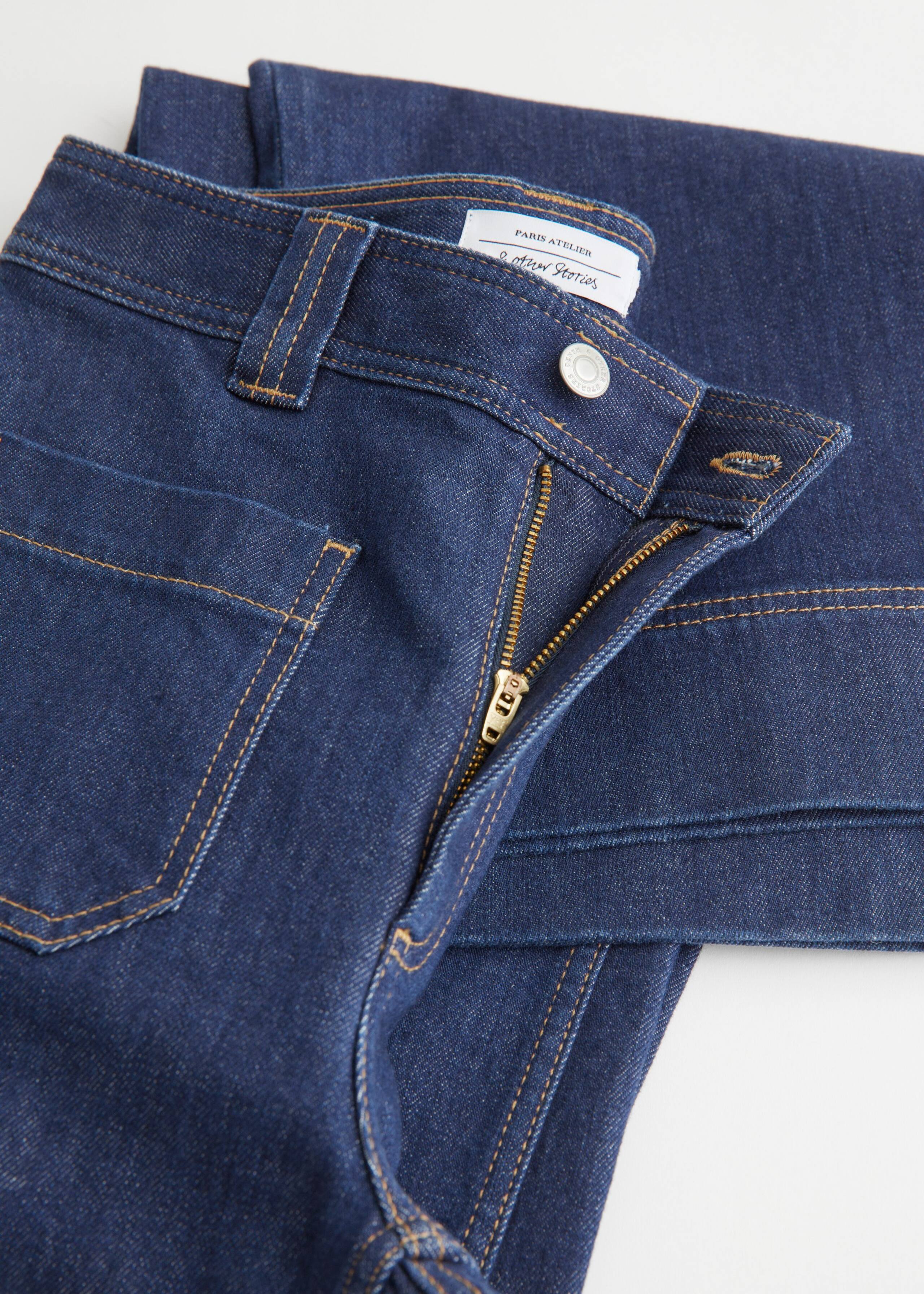 FlaredPatchPocketJeans - {{variantName}} - Descrizione dettagliata