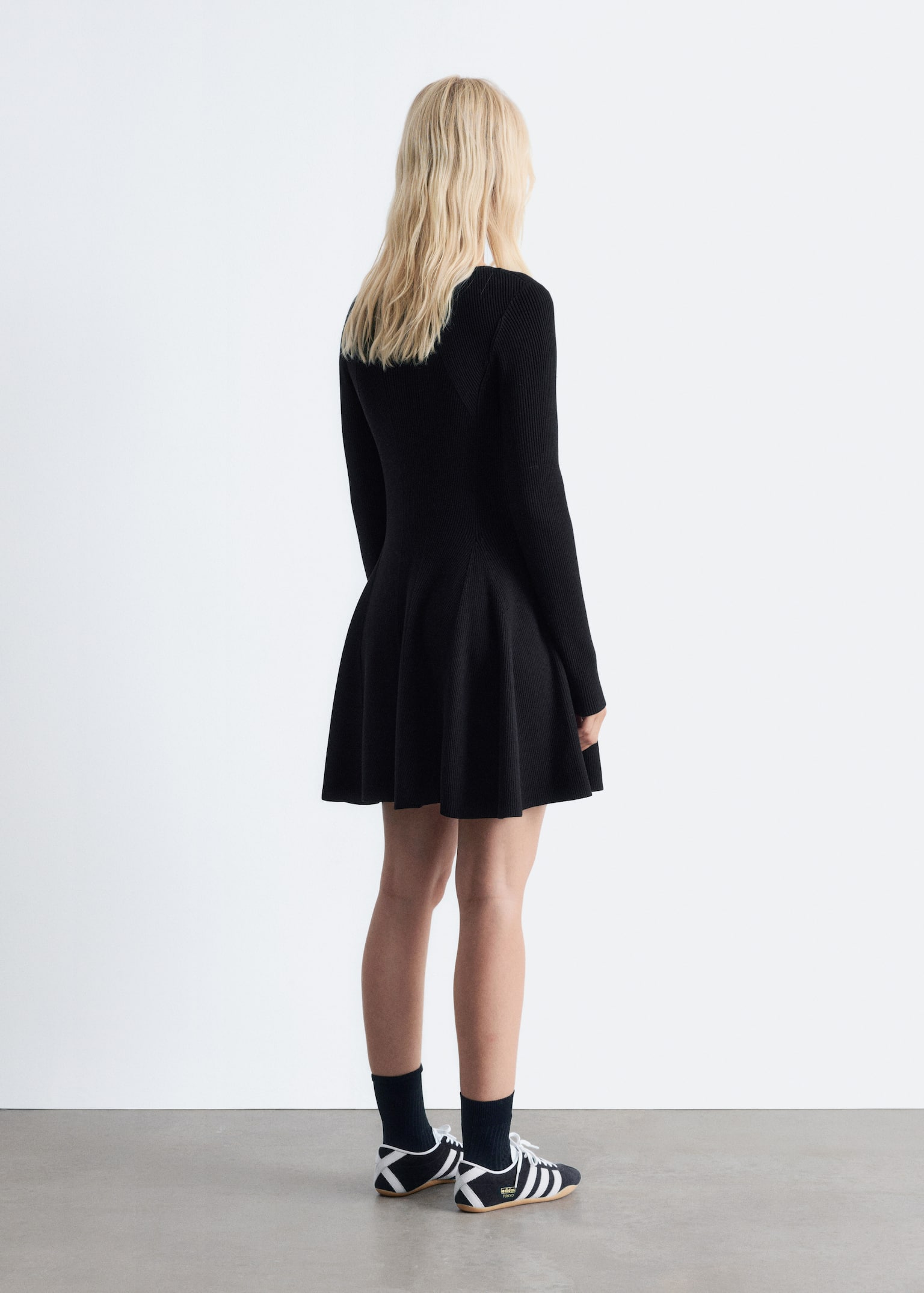 Robe courte en maille côtelée - Noir - 3