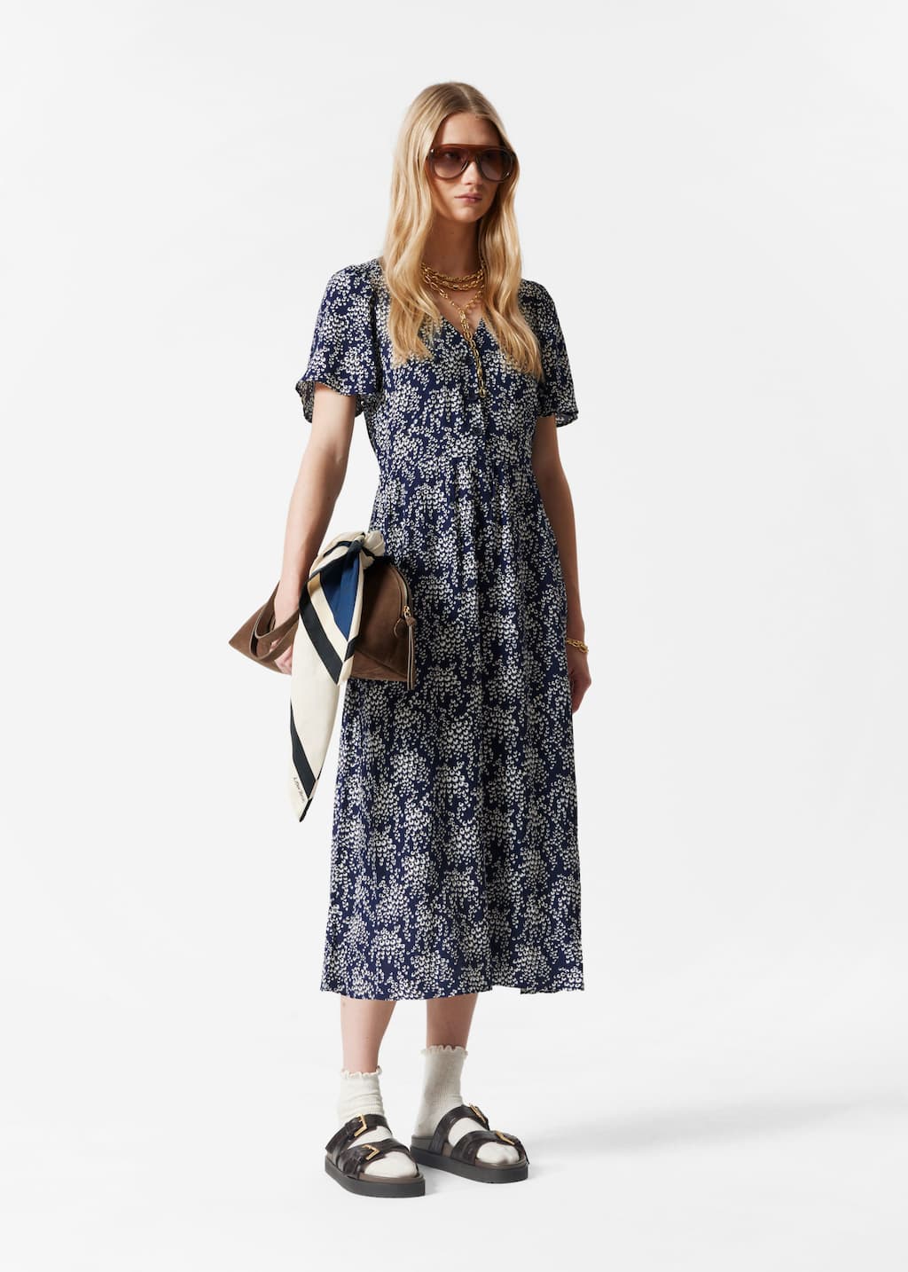 Vestido midi con mangas abullonadas - Estampado negro - Lookbook