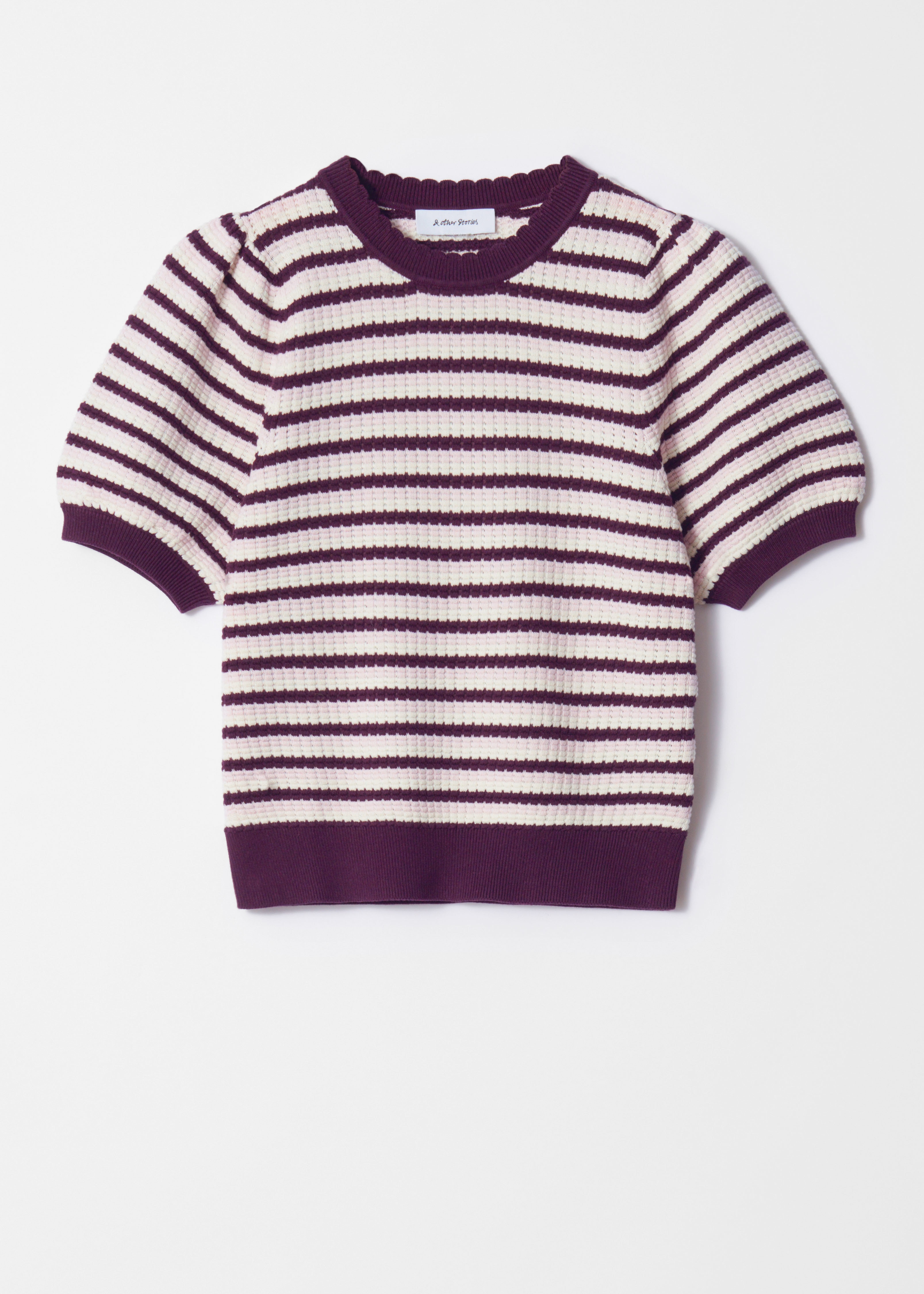 Dzianinowy top z falistymi brzegami - Fioletowe paski