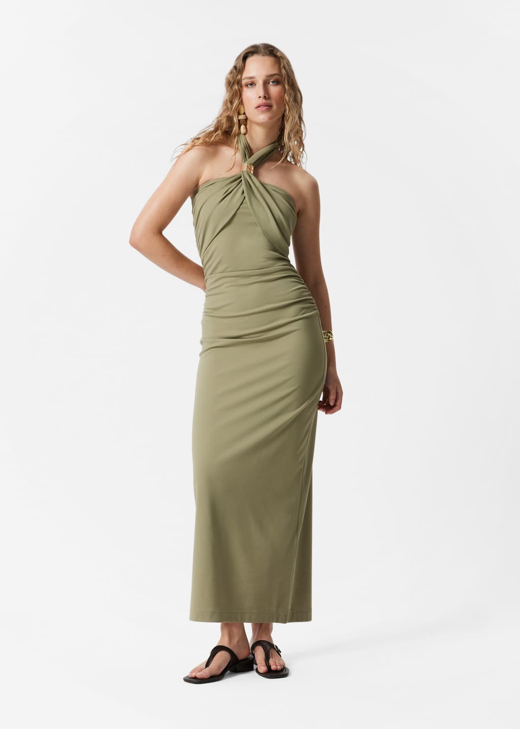 Image of Vestido midi con cuello halter