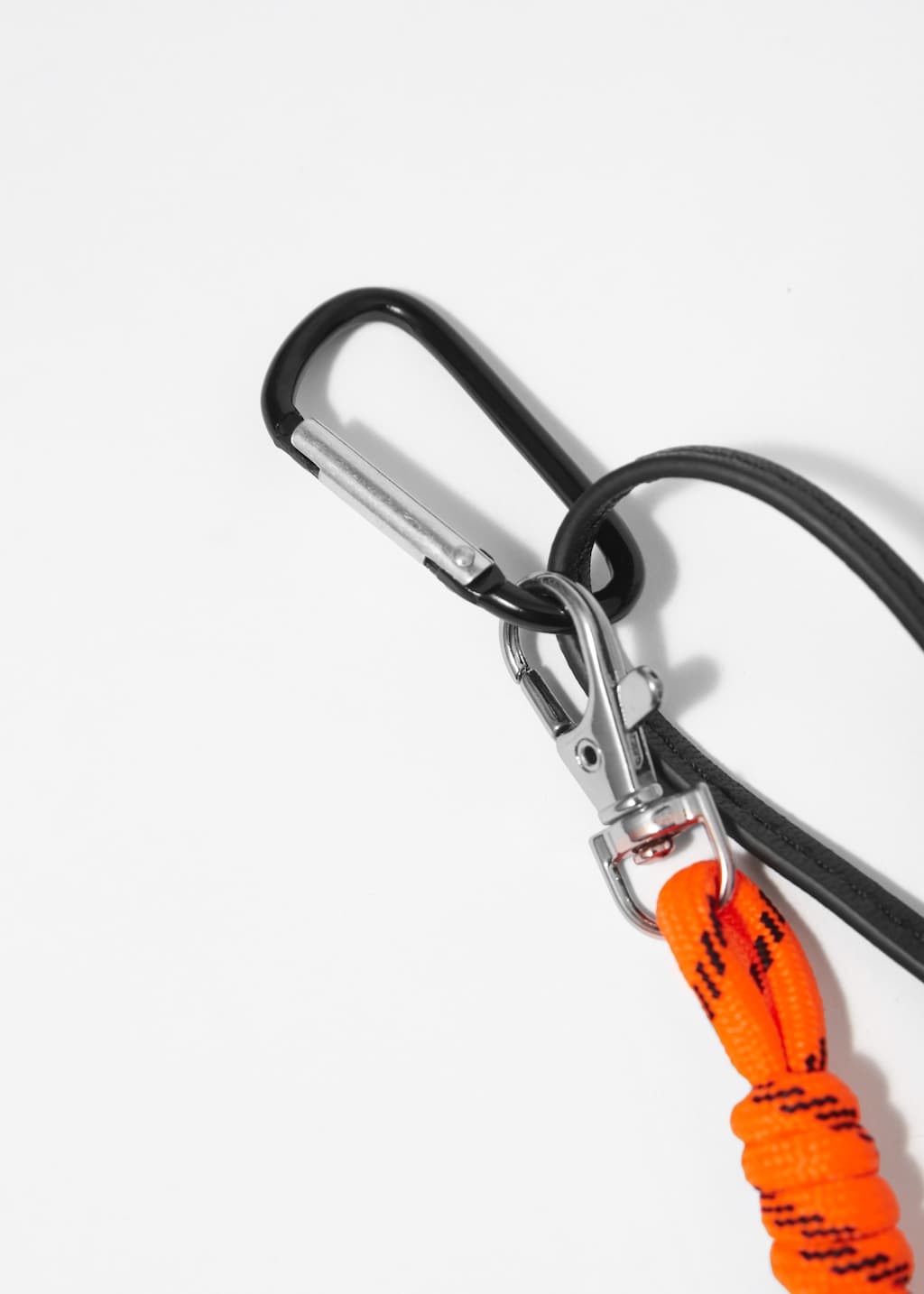 Dog-Themed Bag Charm - {{variantName}} - Descriptive Detail