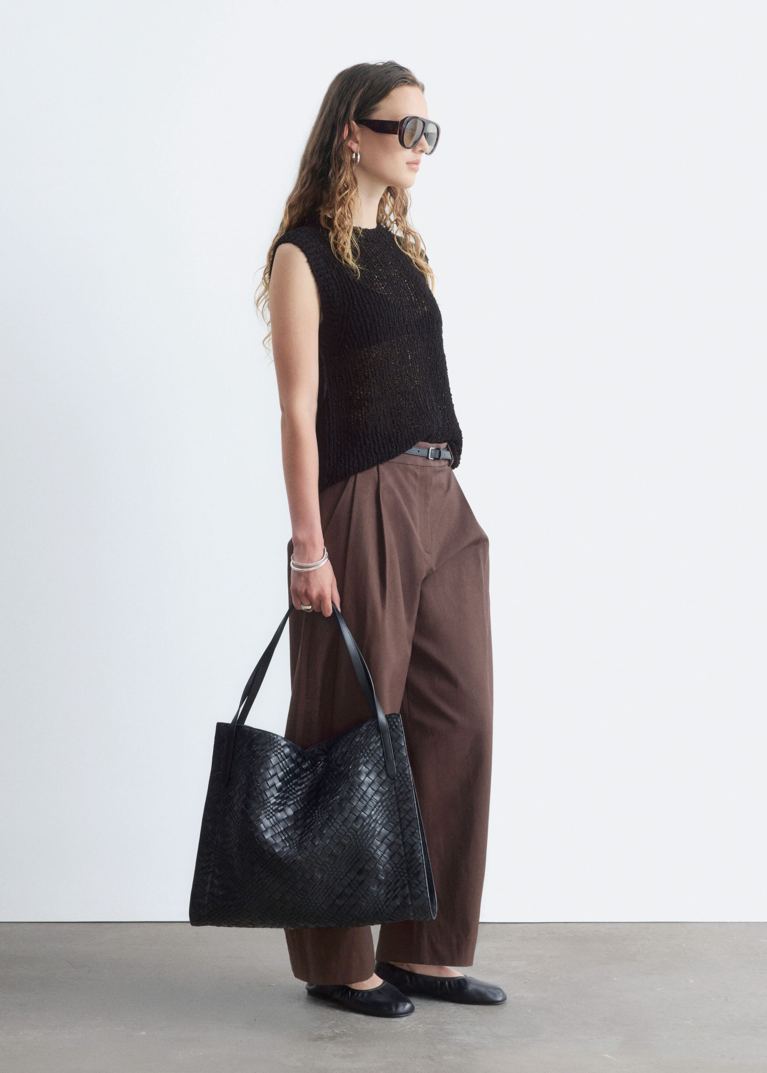 Barrel‑Leg Cropped Trousers - Off White - Lookbook