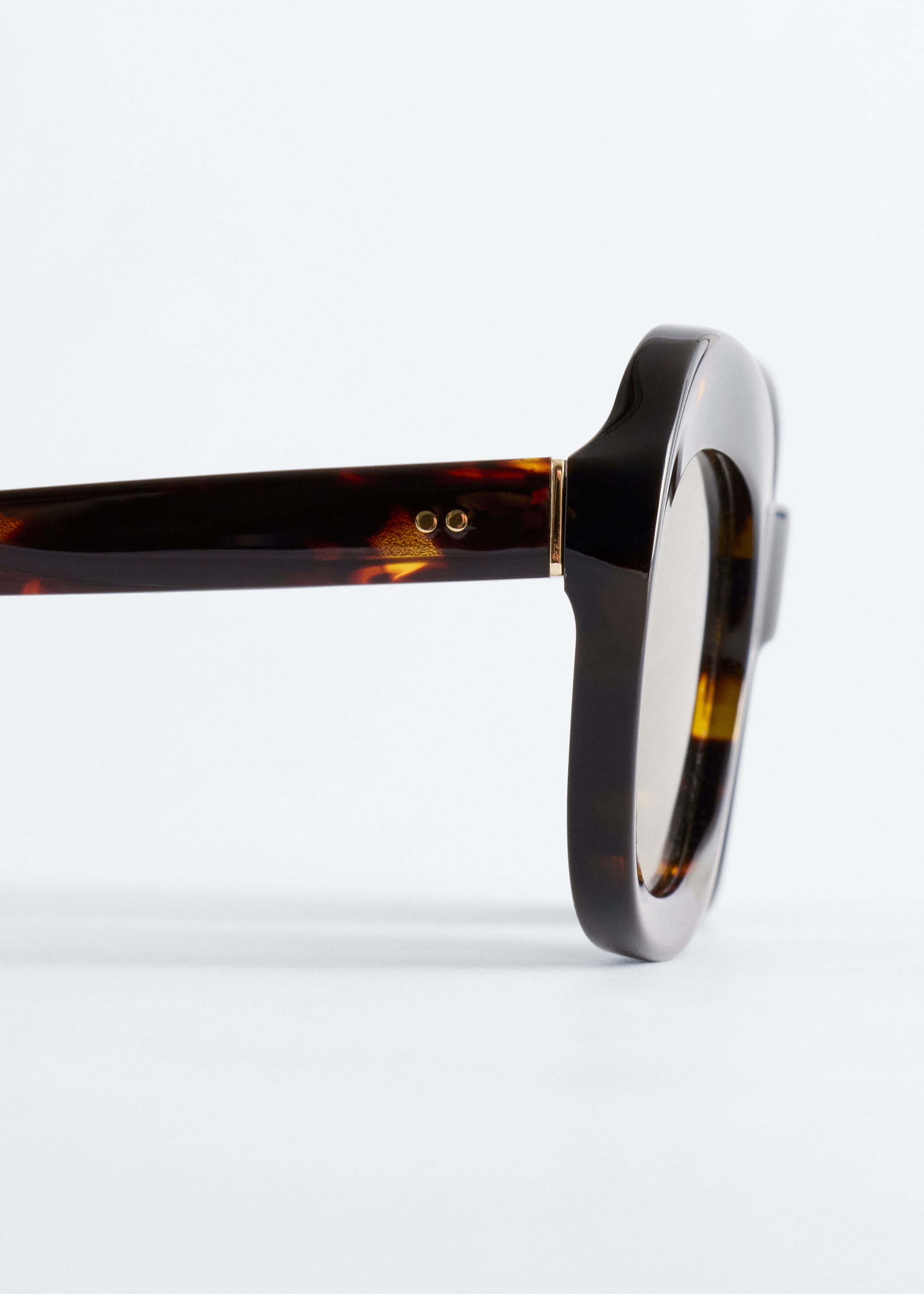 Image of Ovale Cat-Eye-Sonnenbrille