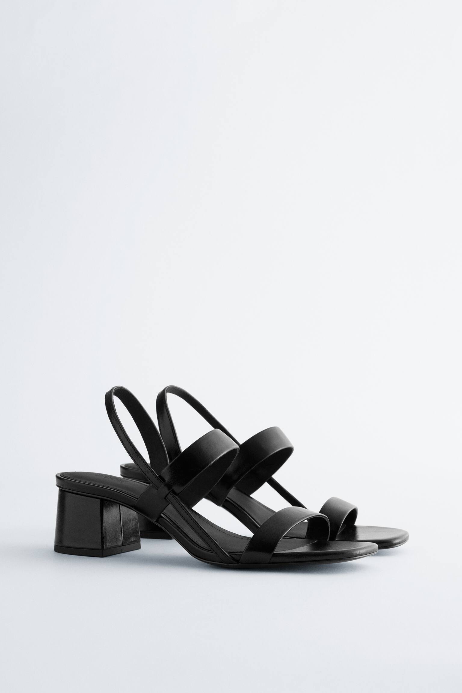 Remienkové sandále na blokovom podpätku - Čierna/Béžová/Biela - 2