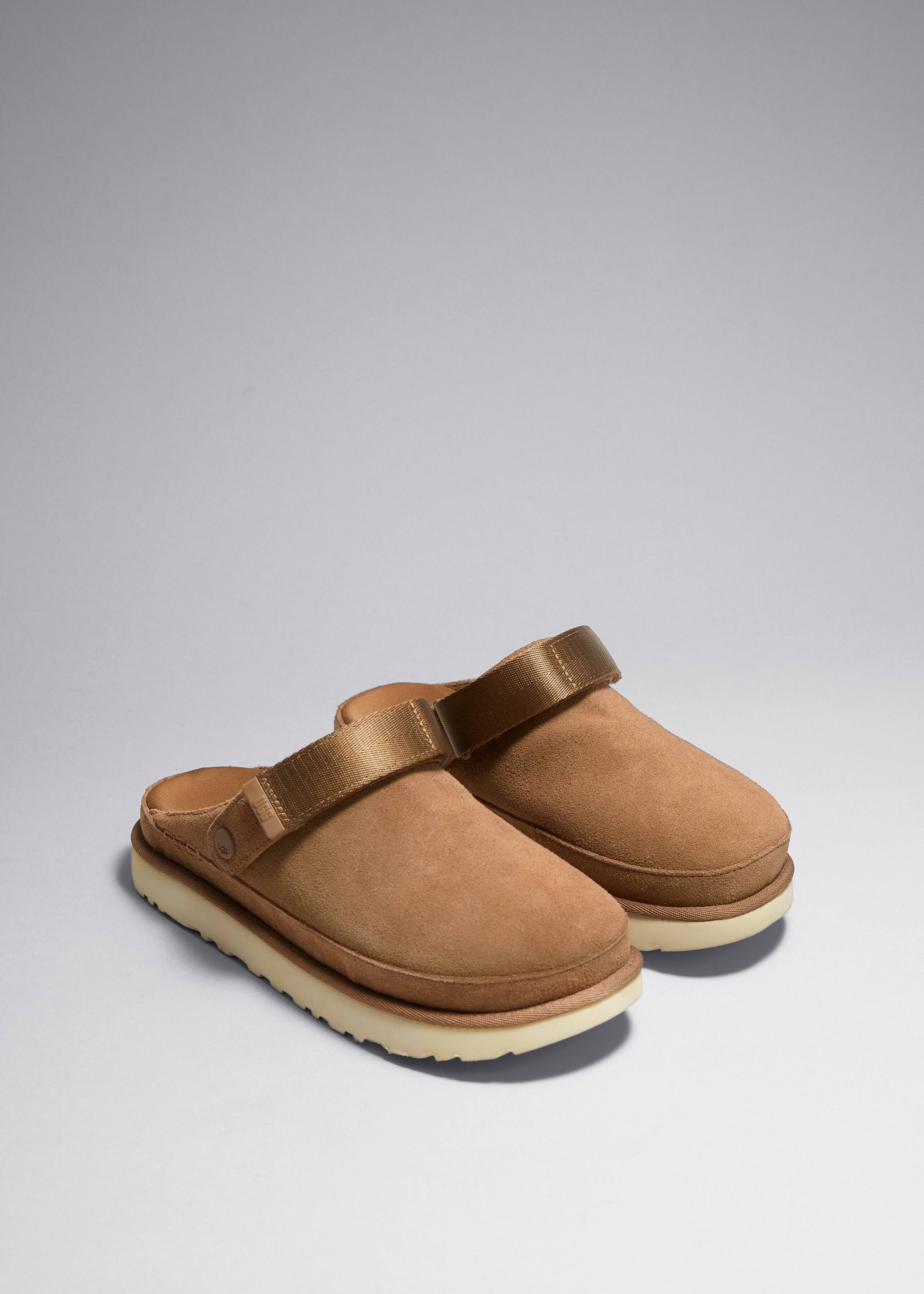 UGG Goldenstar Clog - Chestnut - Still Life