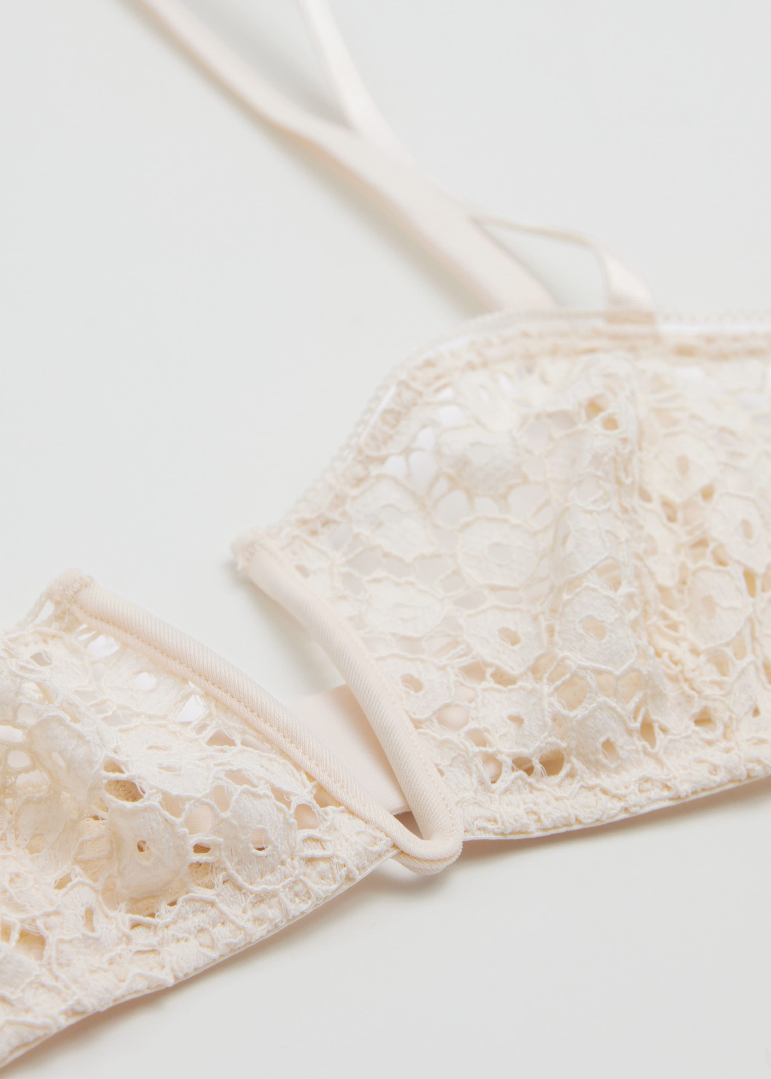 Daisy Lace Soft Bra - {{variantName}} - Descriptive Detail