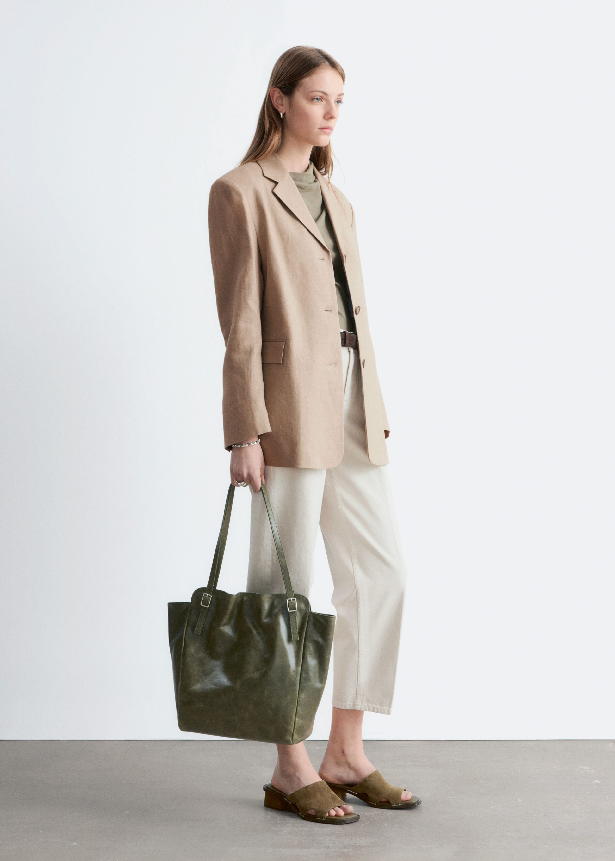 Image of Schmal zulaufender Leinenblazer