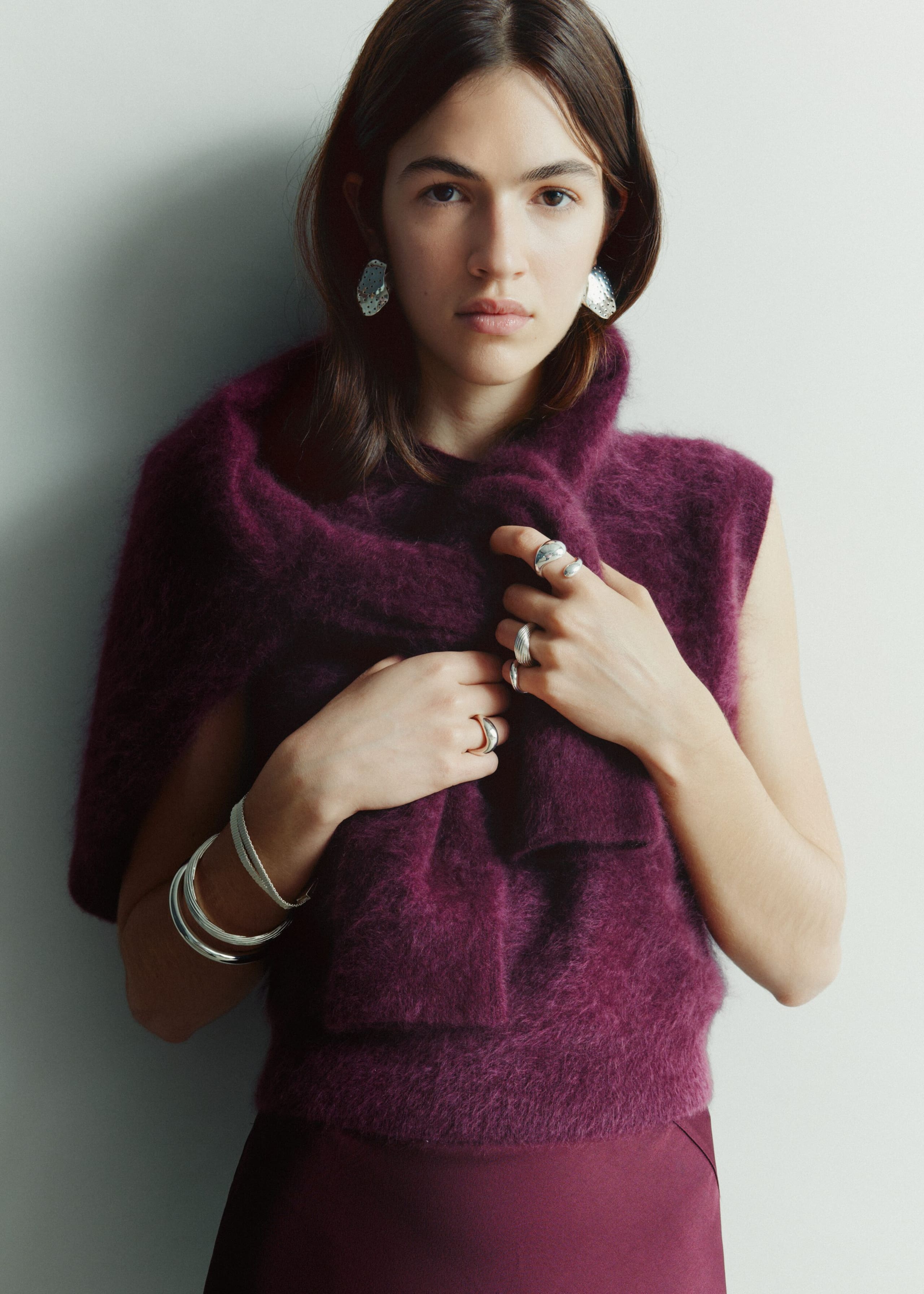 Brushed Cashmere Vest - Dark Red - Still Life