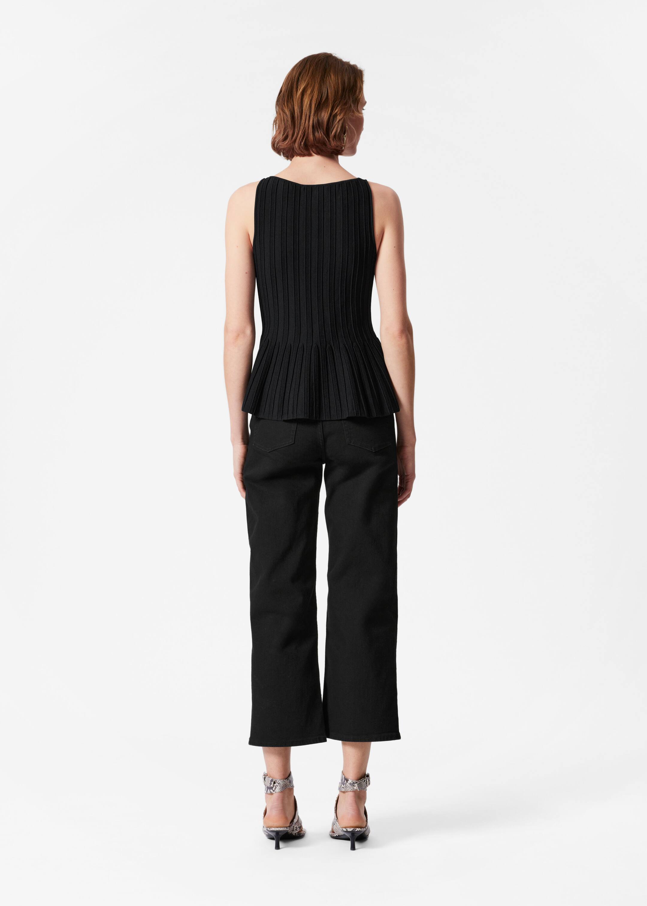 Größeres Bild anzeigen: Rippstrickoberteil mit Schößchen - Schwarz - Ladies | H&M AT 4