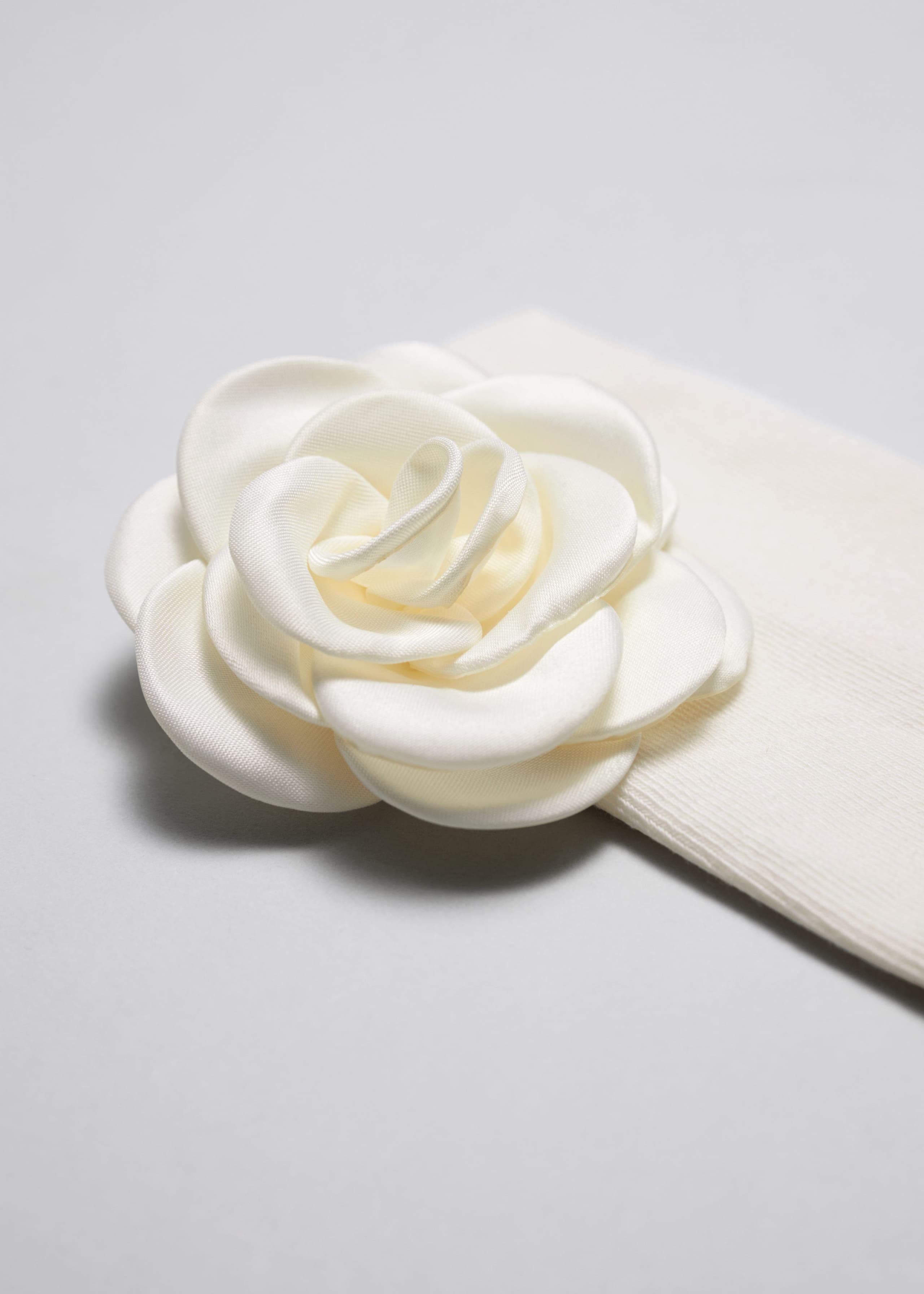 Rose Appliqué Socks - {{variantName}} - Descriptive Detail