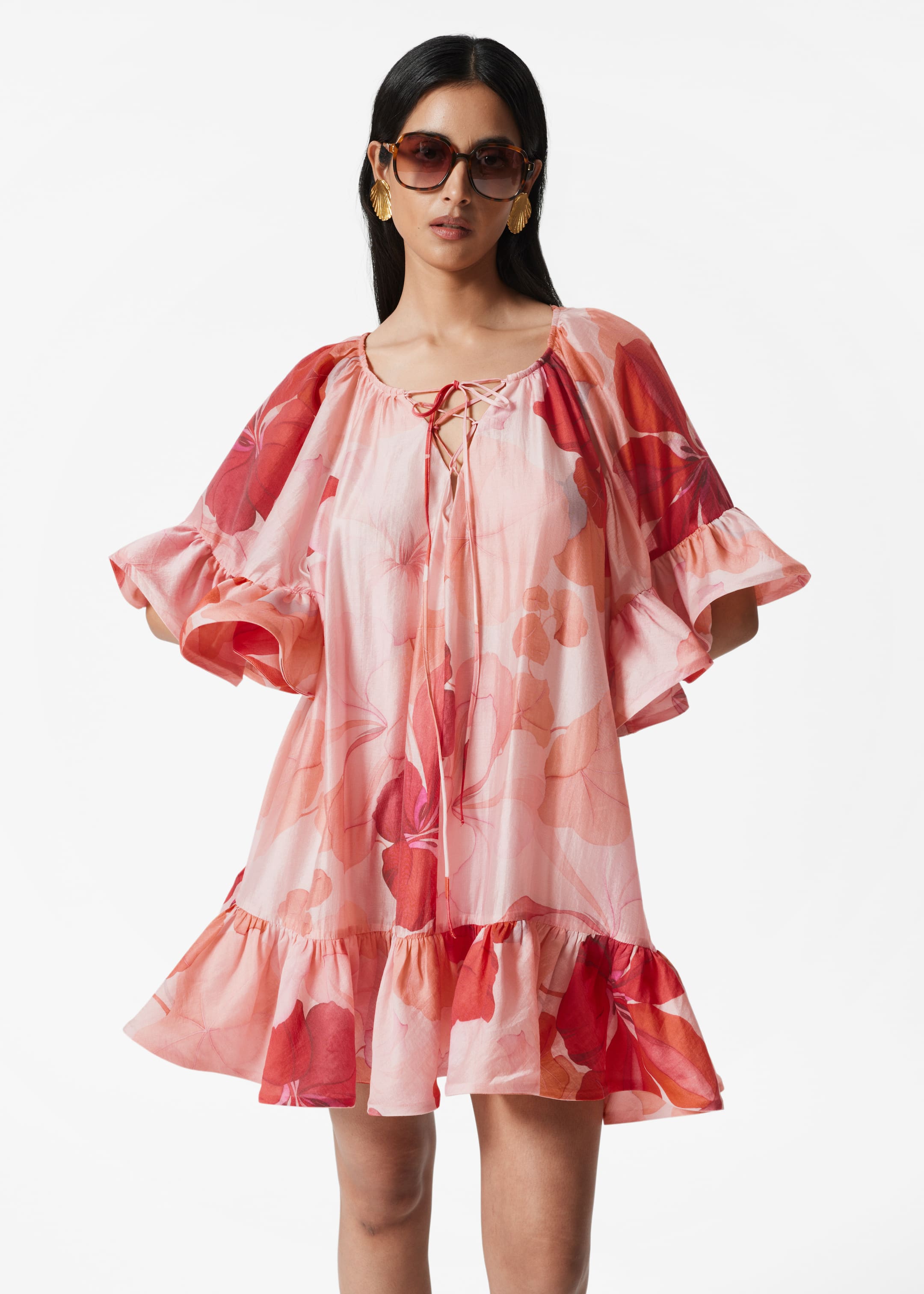 Zobacz większy obraz: Sukienka mini z falbankami - Różowy/Czerwone kwiaty - ONA | H&M PL 2