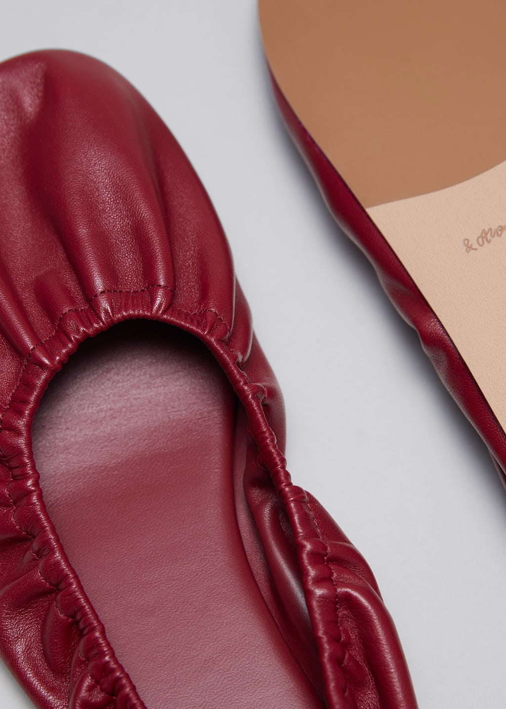 Ruched Leather Ballet Flats - {{variantName}} - Descriptive Detail