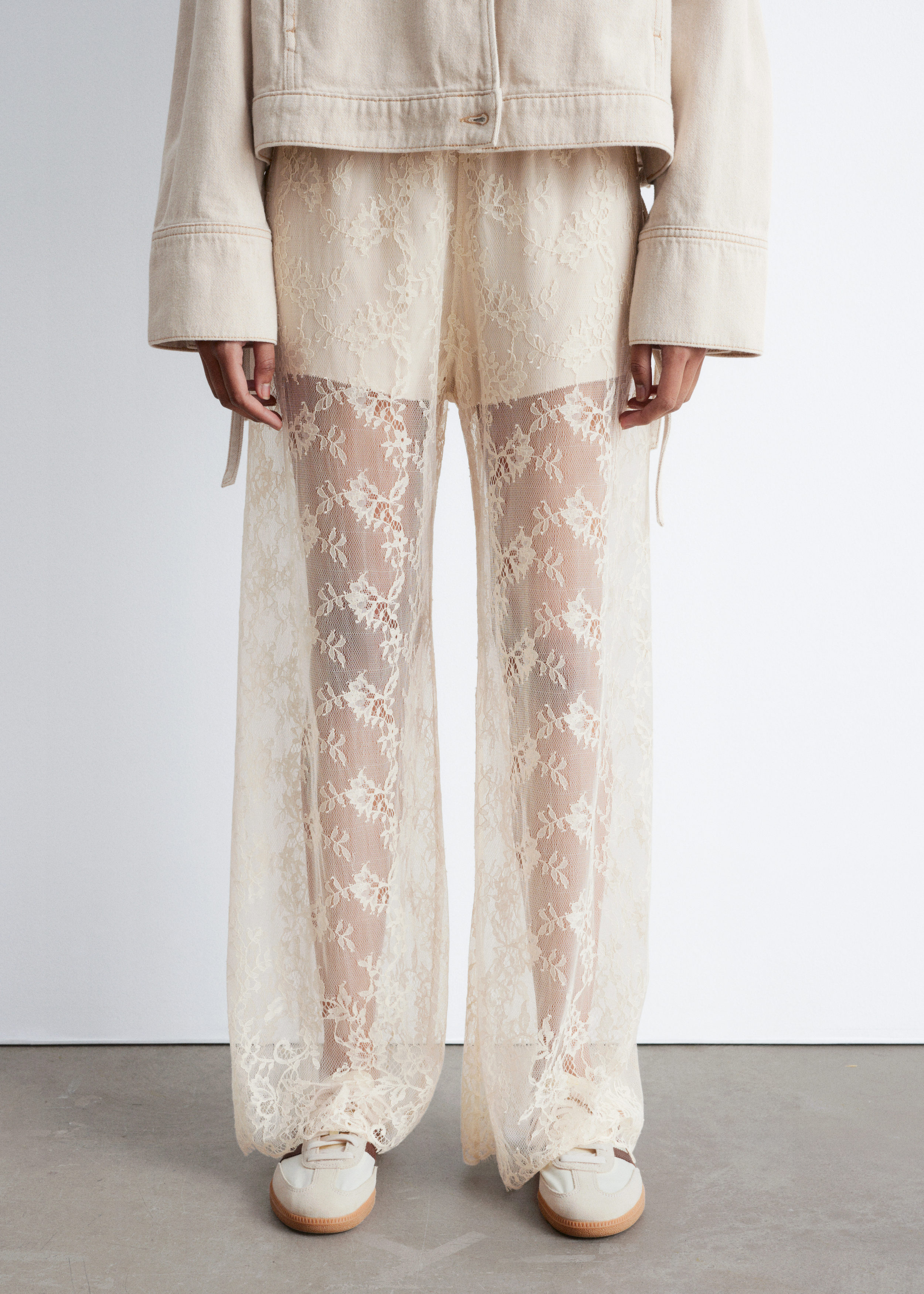 Image of Pantalon en dentelle