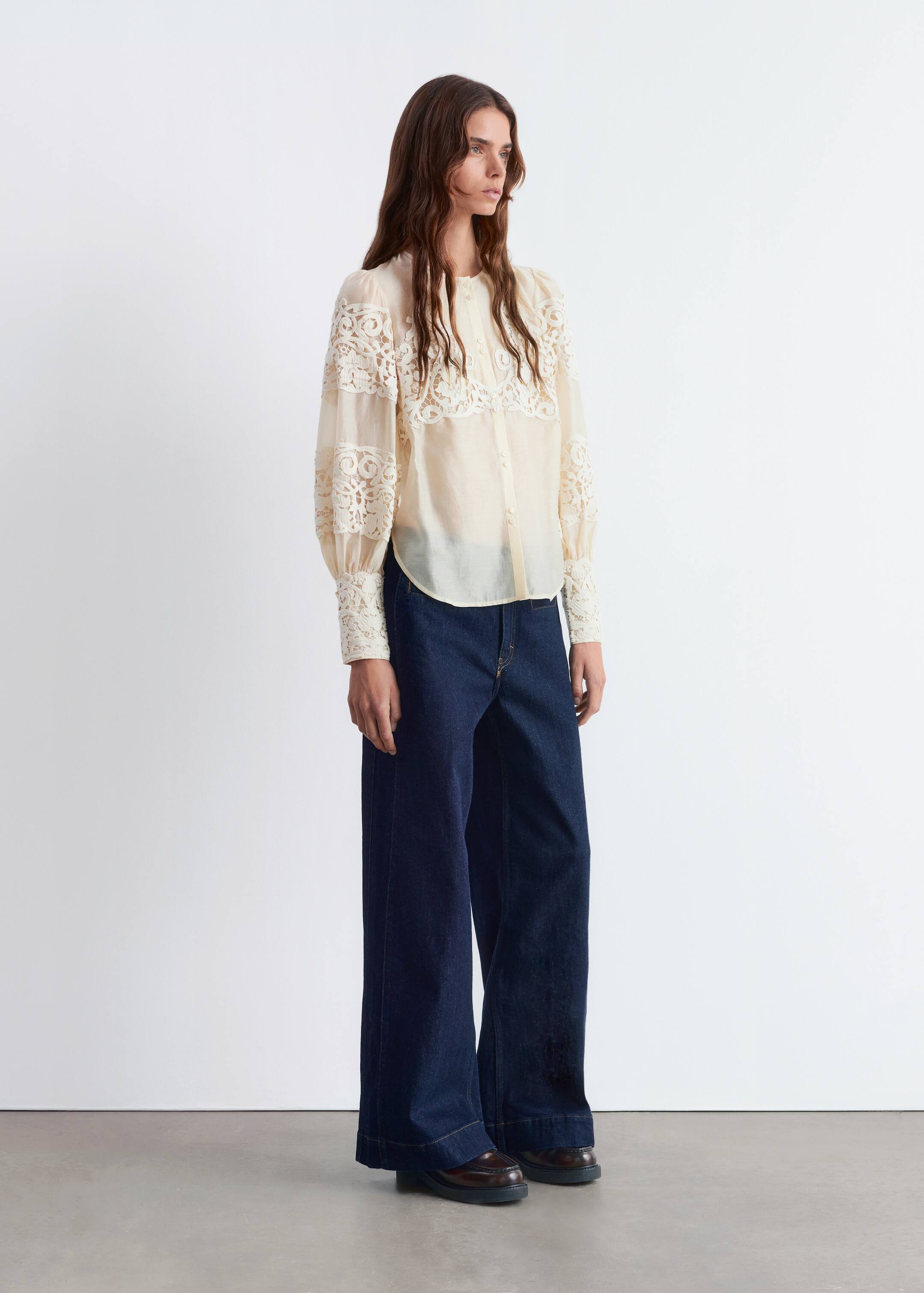 Grotere afbeelding bekijken: Blouse met kanten borduursel - Crème - DAMES | H&M BE 4