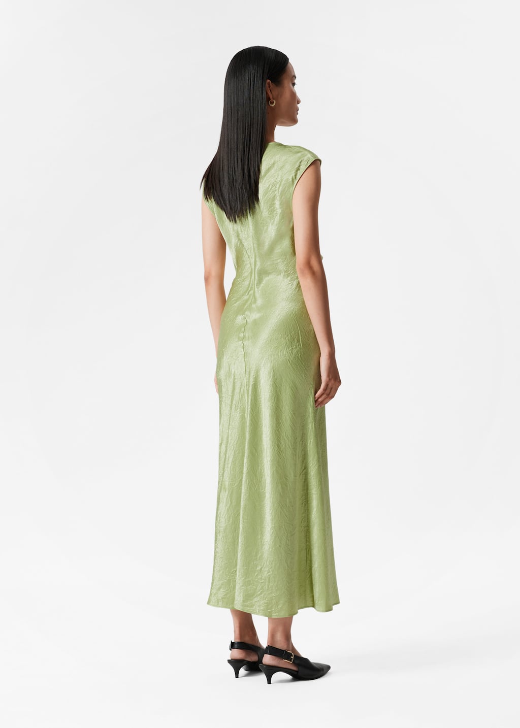 Vestido midi de satén con mangas cortas - Verde claro - Lookbook