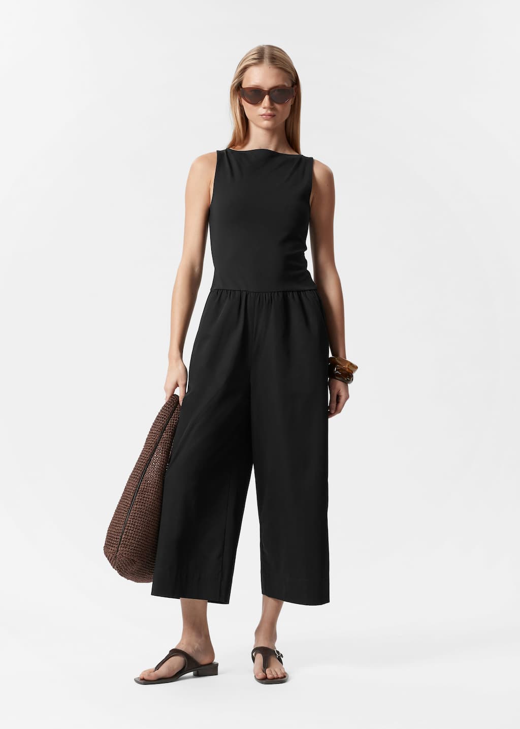 Image of Ärmelloser Jumpsuit mit weitem Bein