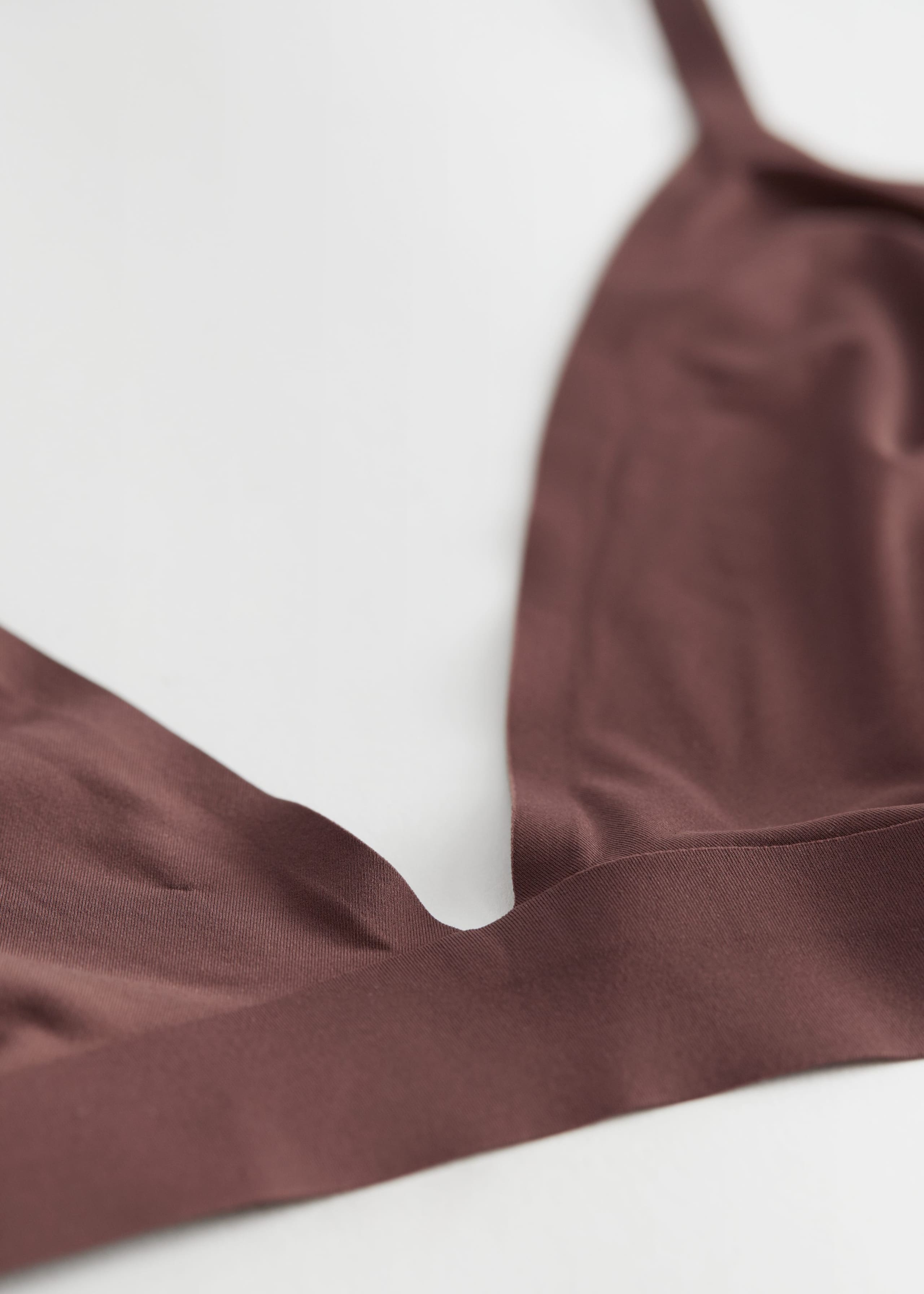Seamless Soft Triangle Bra - {{variantName}} - Descrizione dettagliata