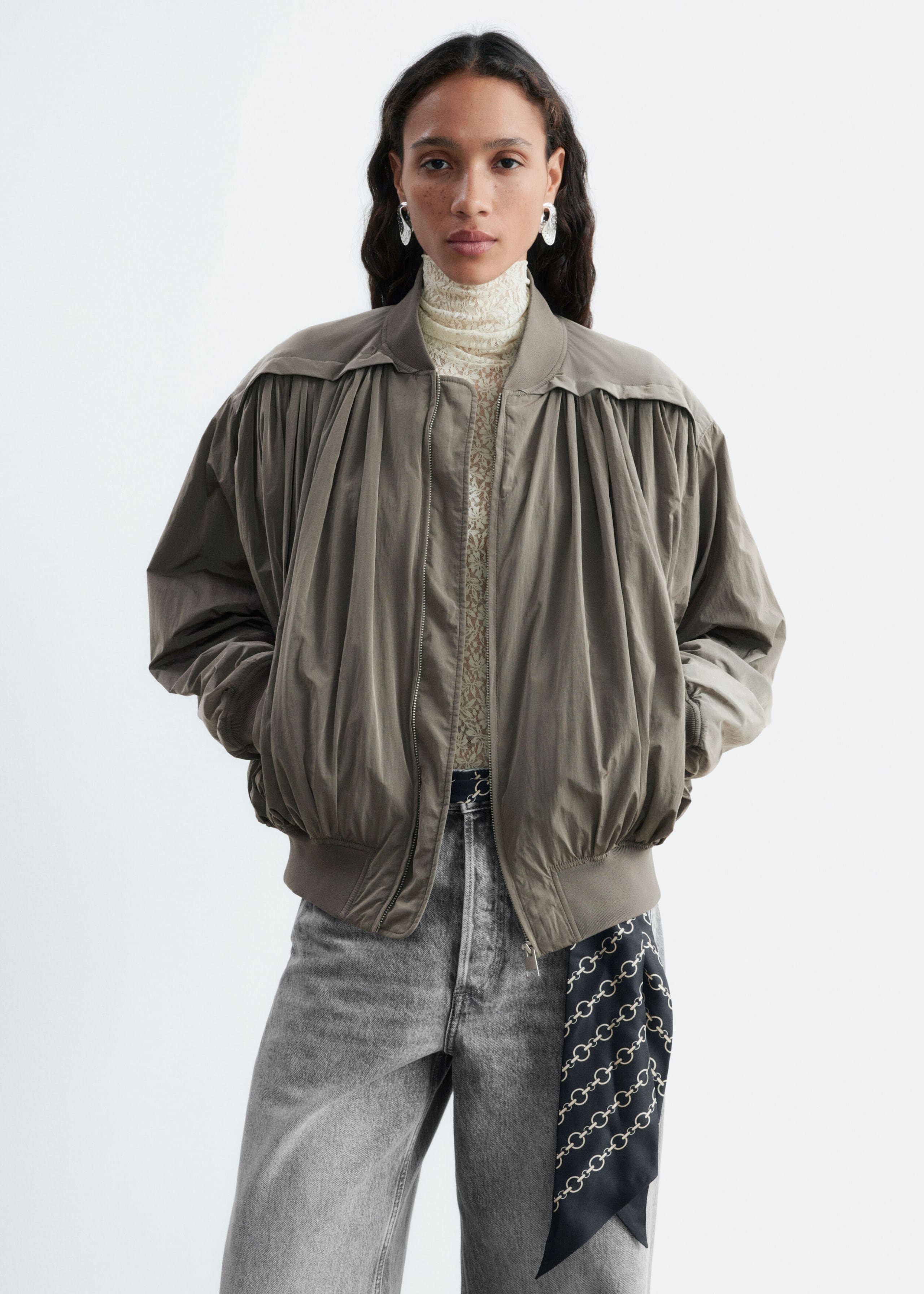 Veste style bomber froncée - Taupe - Lookbook