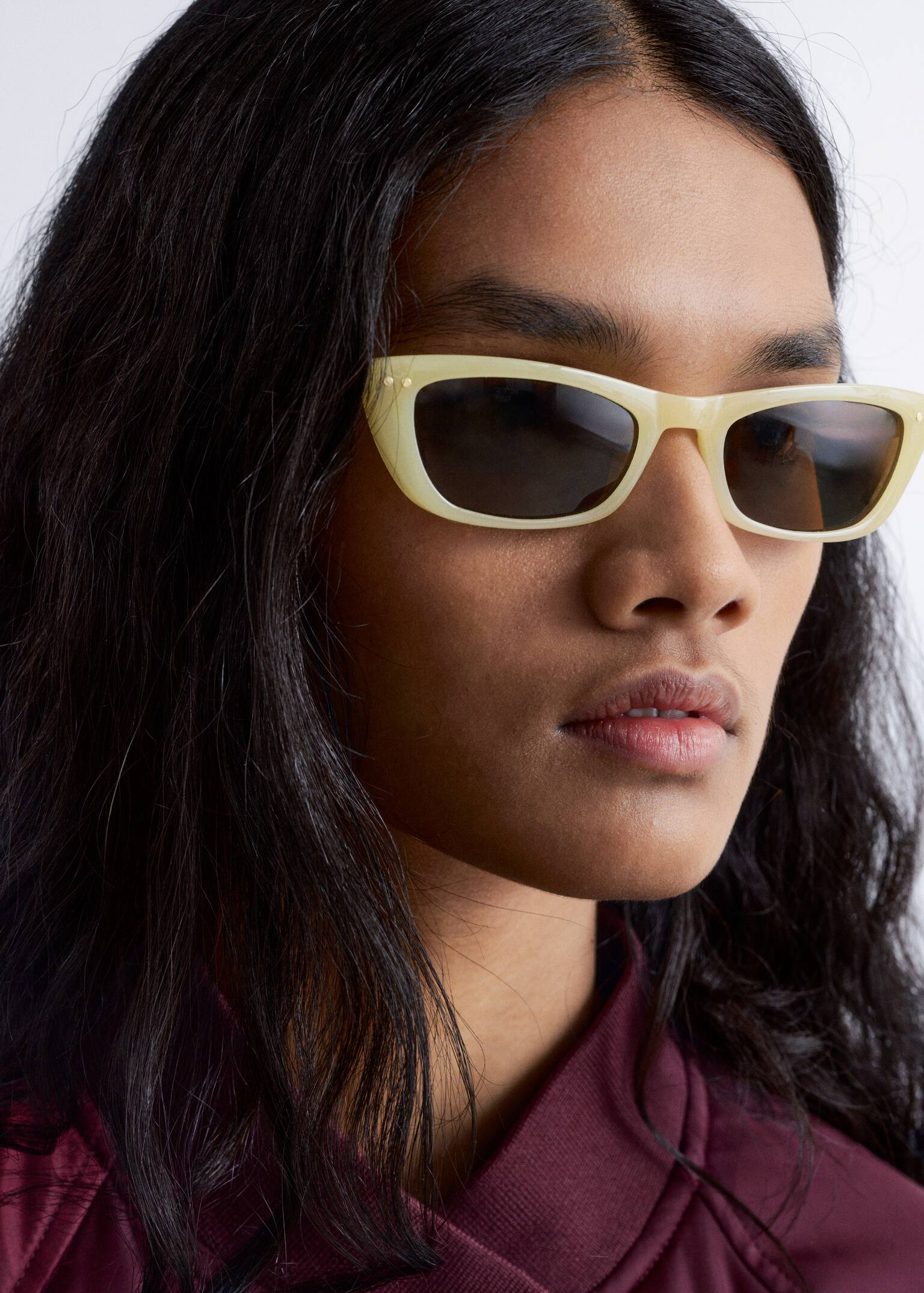 Längliche Cat-Eye-Sonnenbrille - Hellgelb
